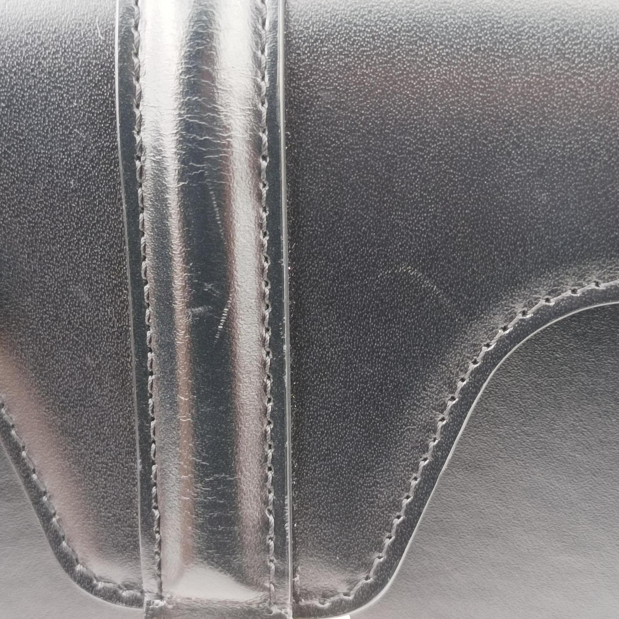 Pre-owned Celine Small Besace 16 Black Leather 188013 shoulderbag | stylenewstar