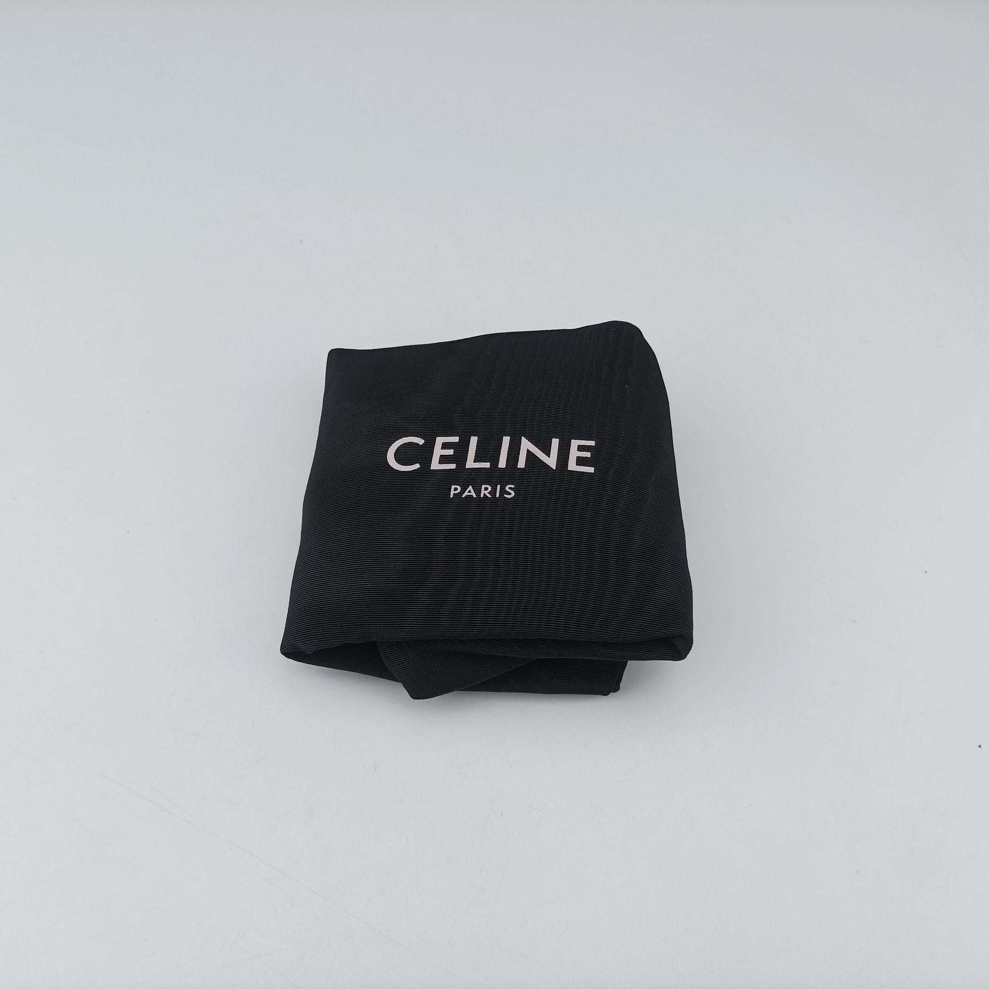 Pre-owned Celine Small Besace 16 Black Leather 188013 shoulderbag | stylenewstar