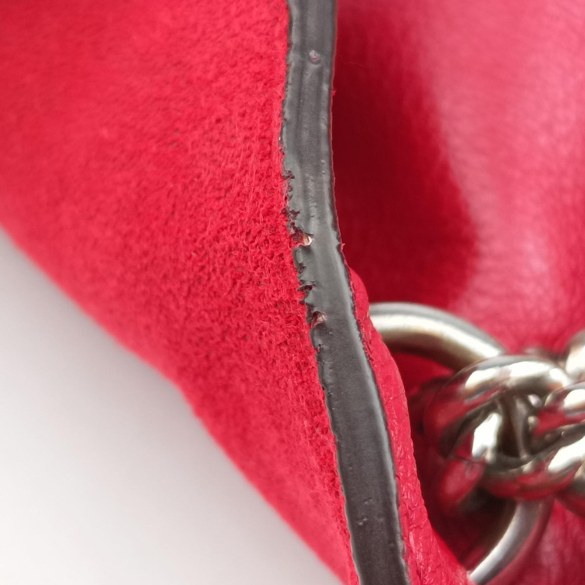 Vintage Louis Vuitton MyLockme BB Ruby Leather M51419 shoulderbag | stylenewstar
