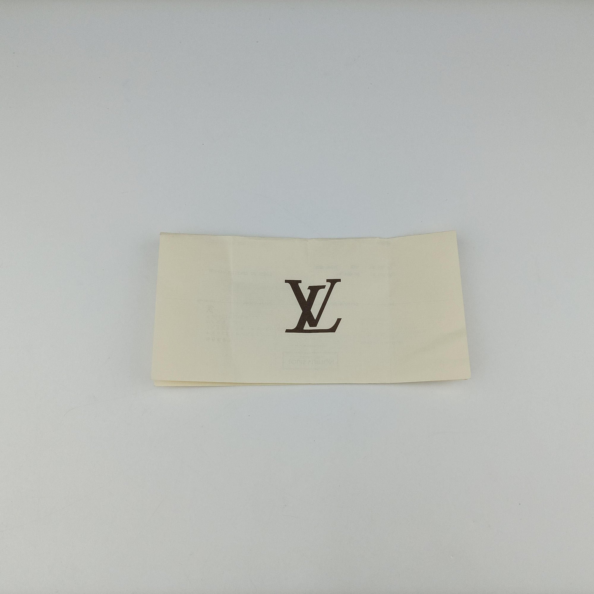 Vintage Louis Vuitton MyLockme BB Ruby Leather M51419 shoulderbag | stylenewstar