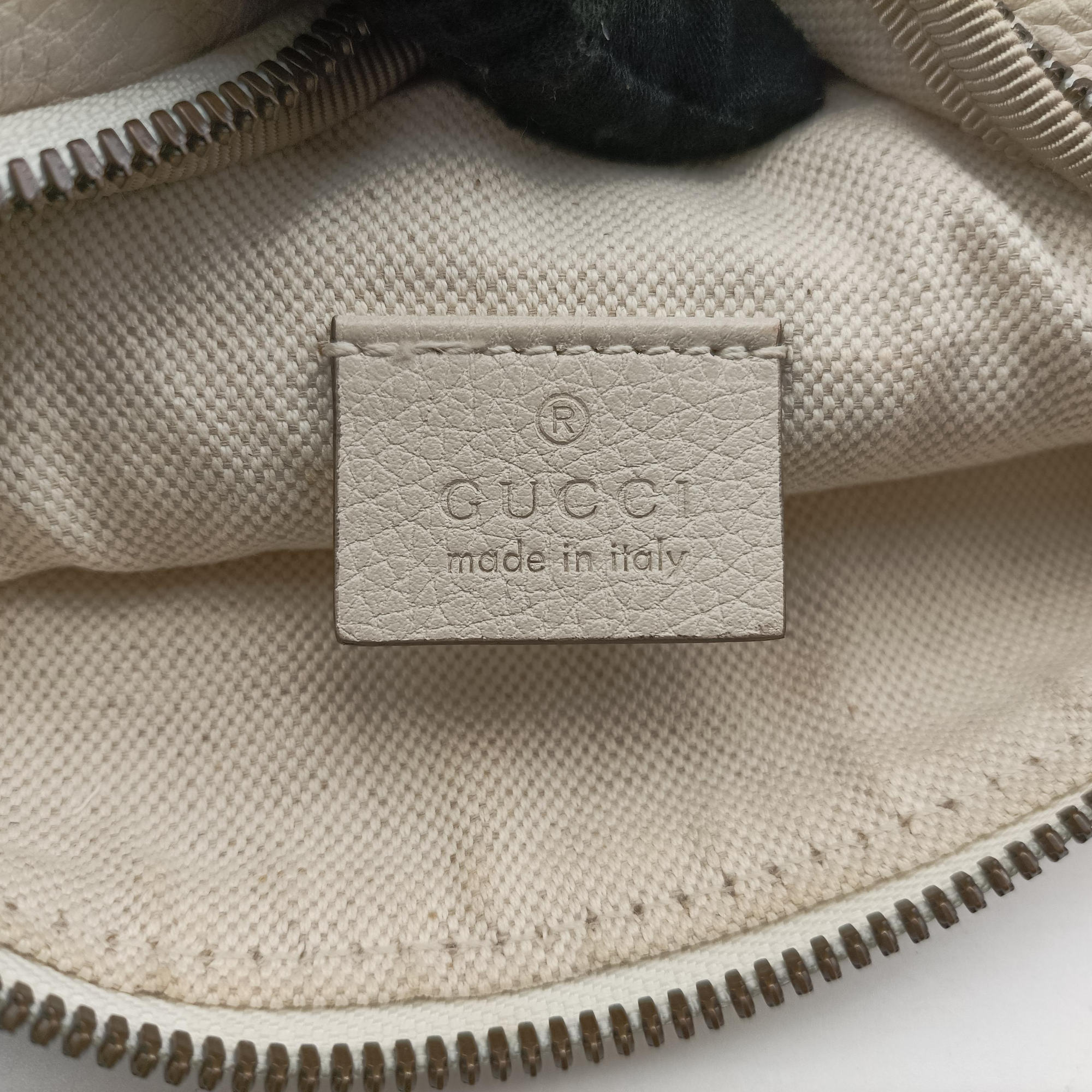 Pre-owned Gucci Print White×Red×Green Leather 527792 bum bag/waist bag | stylenewstar