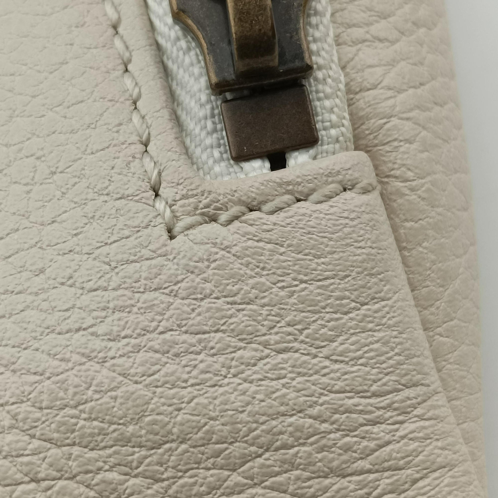 Pre-owned Gucci Print White×Red×Green Leather 527792 bum bag/waist bag | stylenewstar