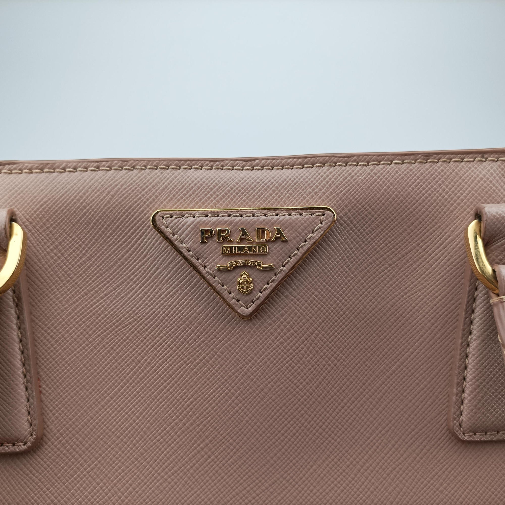 Vintage Prada Galleria Pink SAFFIANO Leather BN1786 shoulderbag | stylenewstar
