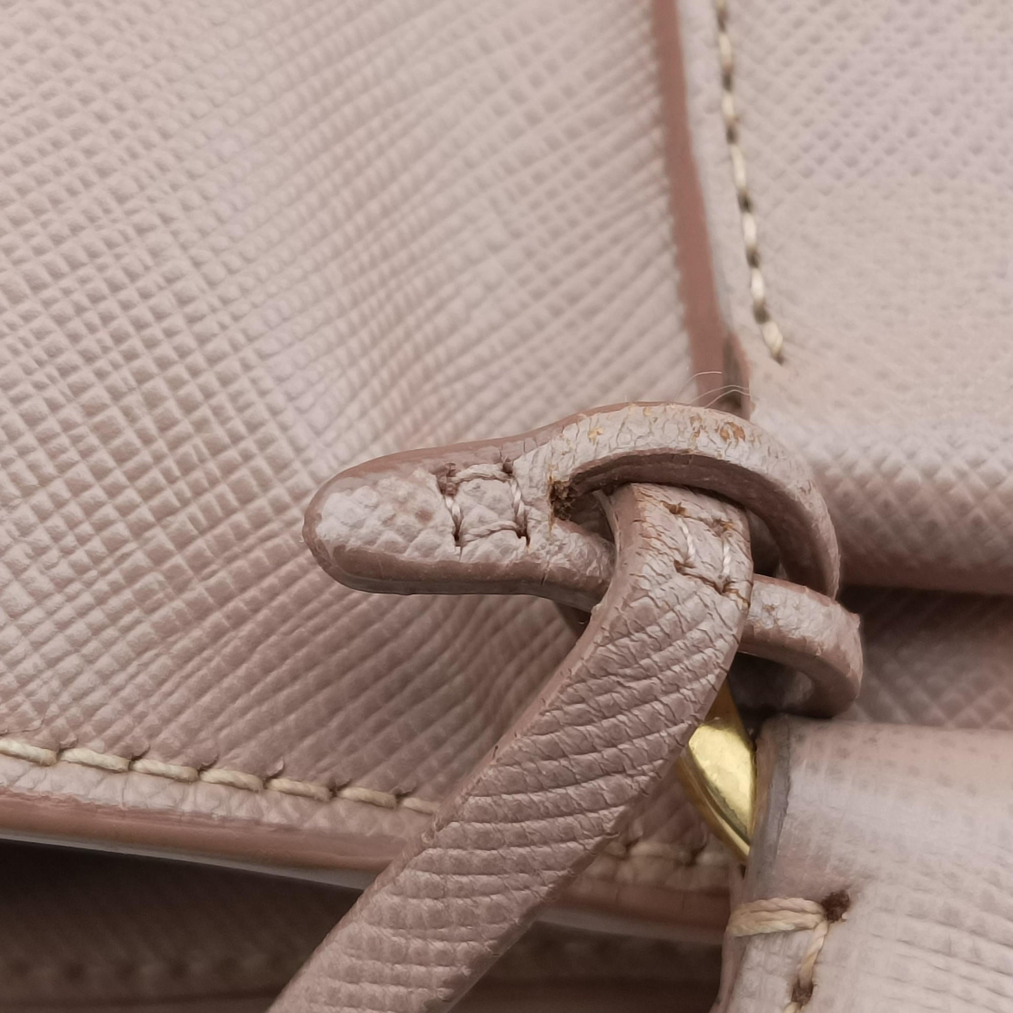 Vintage Prada Galleria Pink SAFFIANO Leather BN1786 shoulderbag | stylenewstar