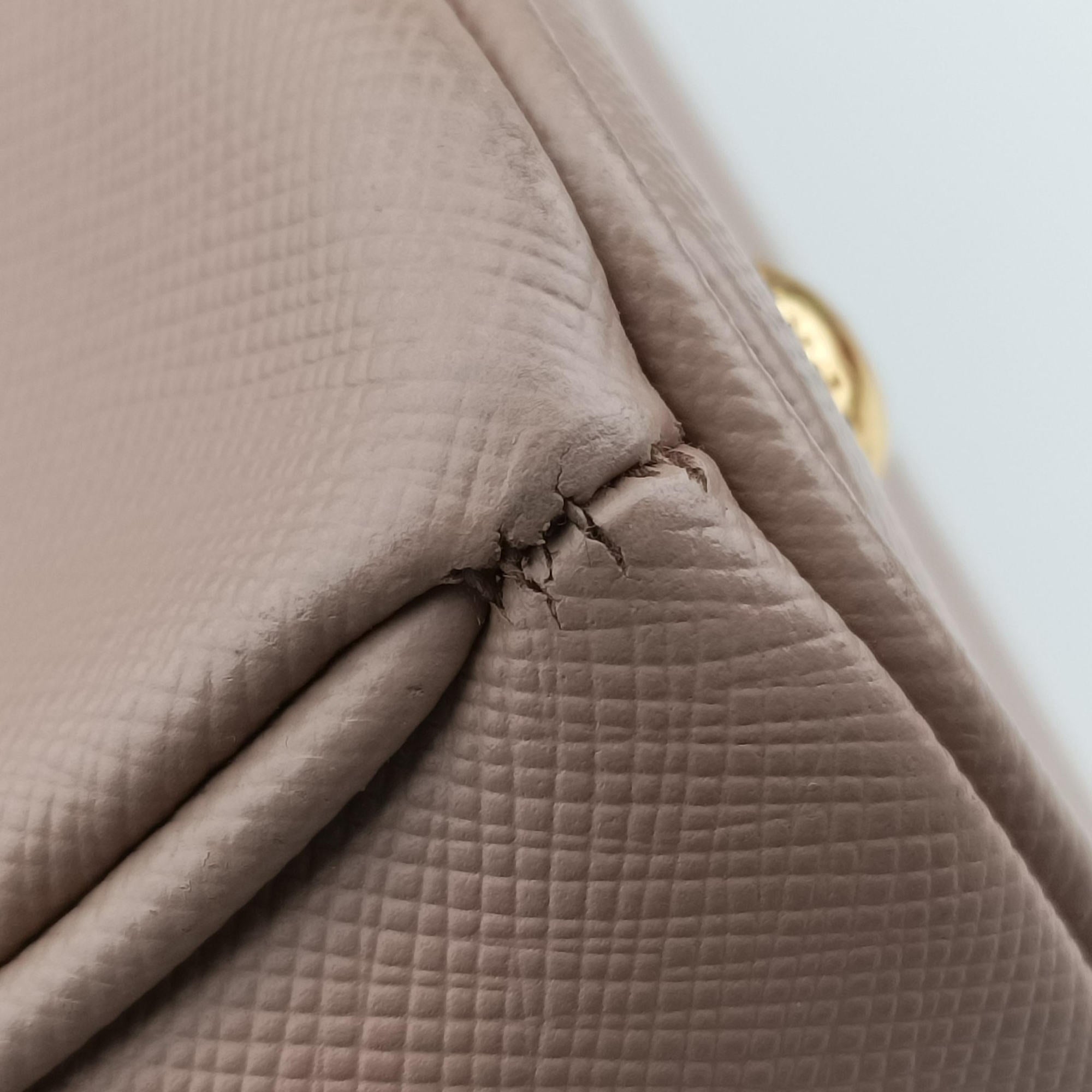 Vintage Prada Galleria Pink SAFFIANO Leather BN1786 shoulderbag | stylenewstar
