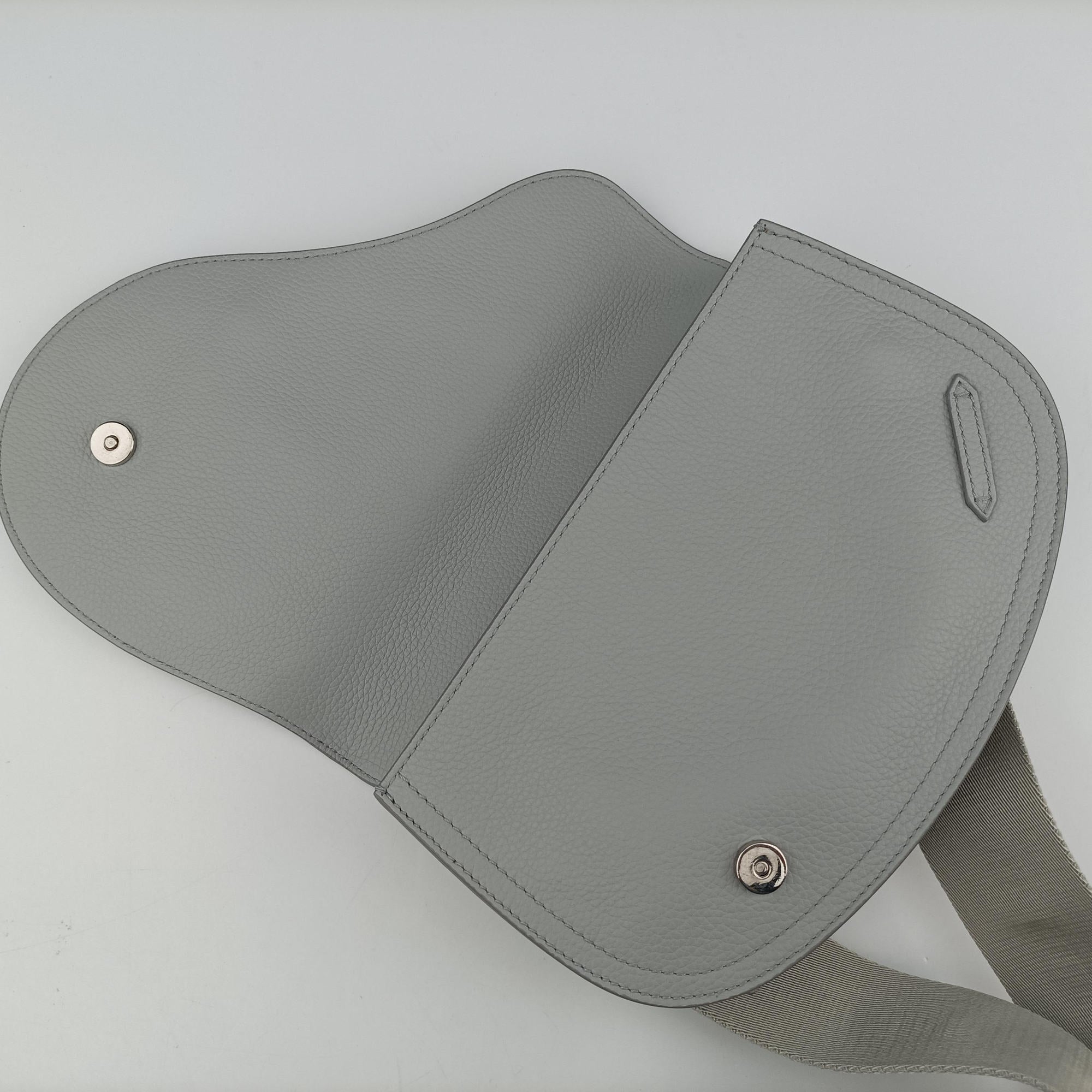 Pre-owned Christian Dior Saddle Gray leather  shoulderbag | stylenewstar