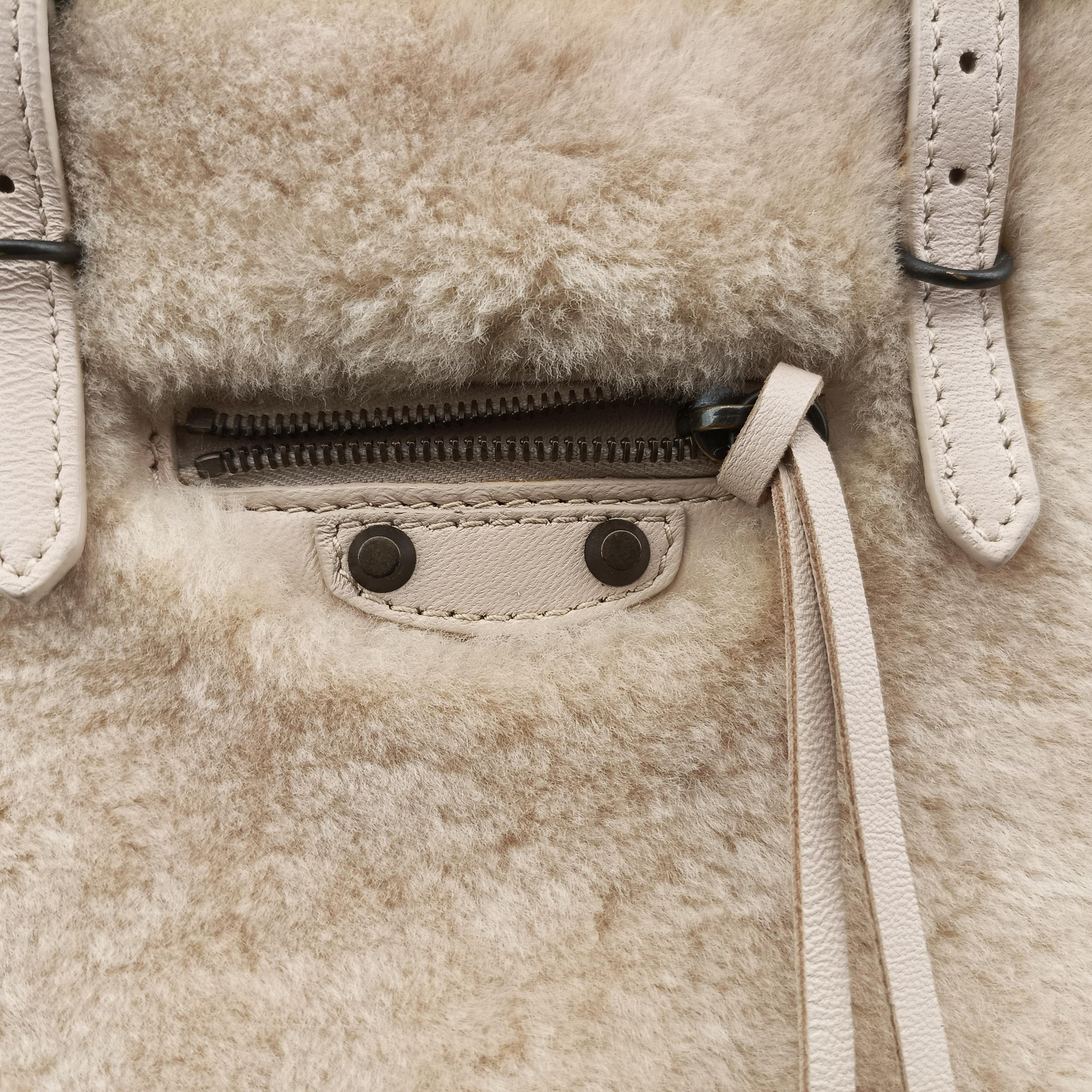 Secondhand Balenciaga PAPIER A6 Beige Mouton  handbag | stylenewstar