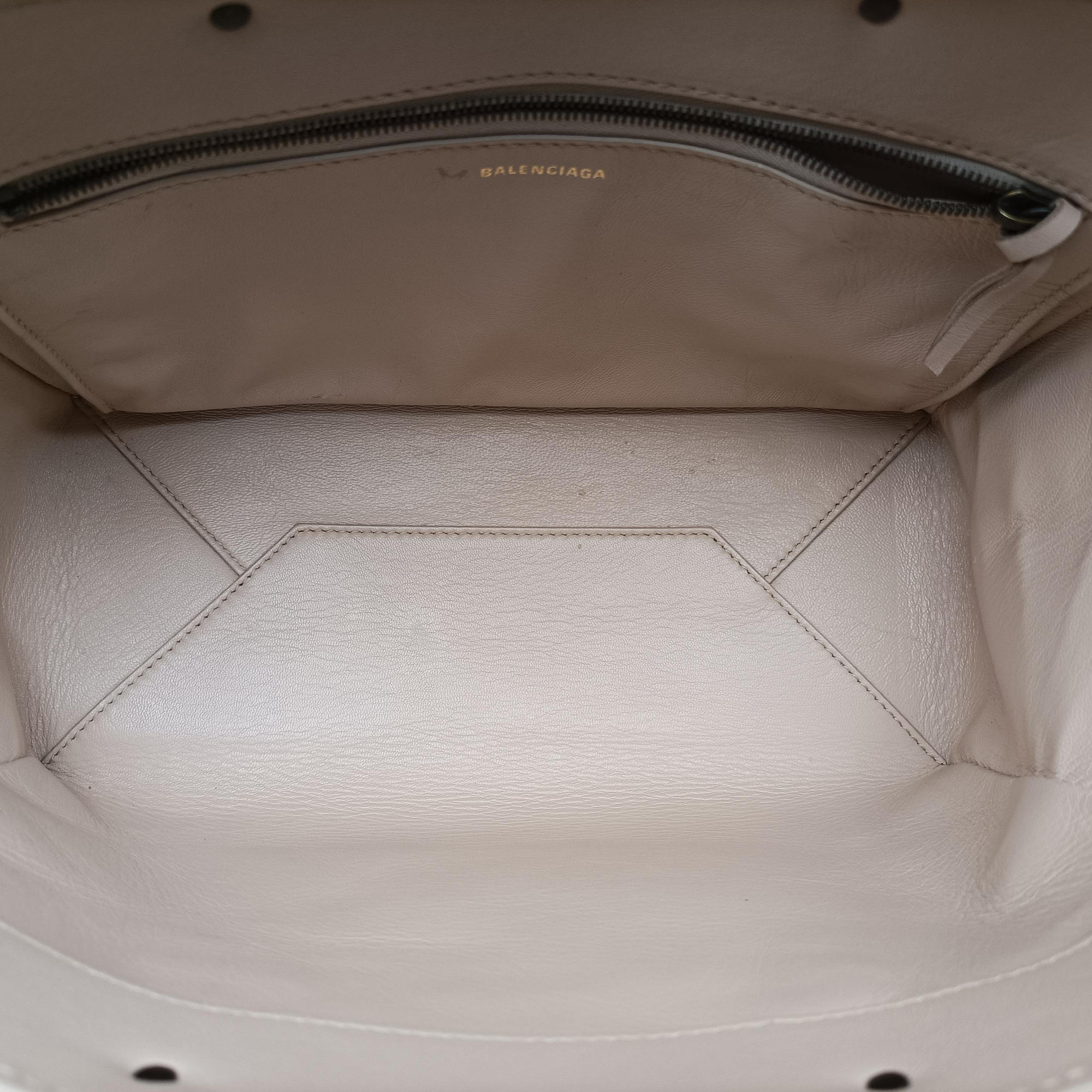 Secondhand Balenciaga PAPIER A6 Beige Mouton  handbag | stylenewstar