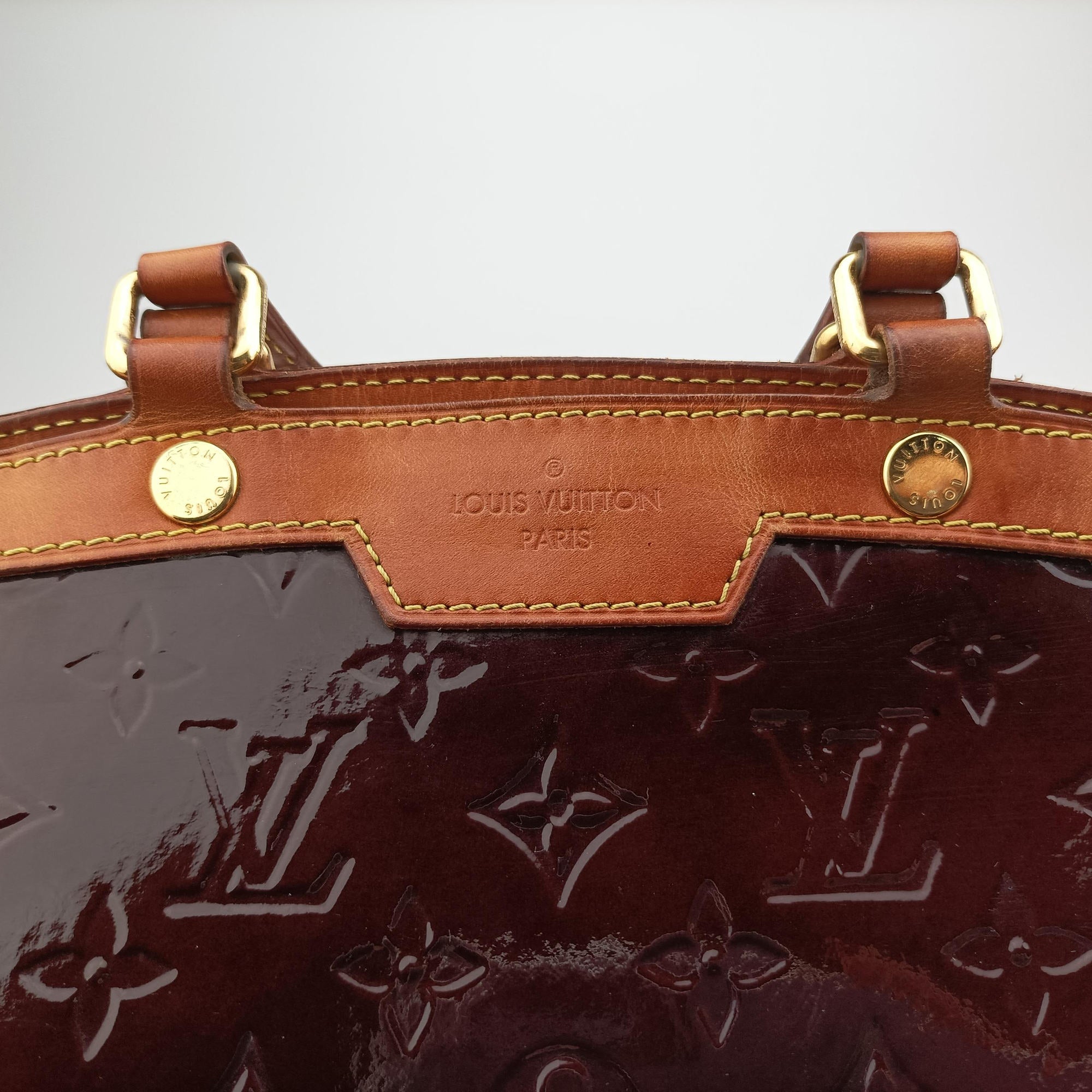 Secondhand Louis Vuitton Brea MM AMARANTE Vernis M91619 shoulderbag | stylenewstar