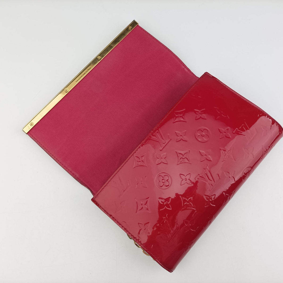 Pre-owned Louis Vuitton Clutch Ana pomme d'amour Vernis M90095 handbag | stylenewstar