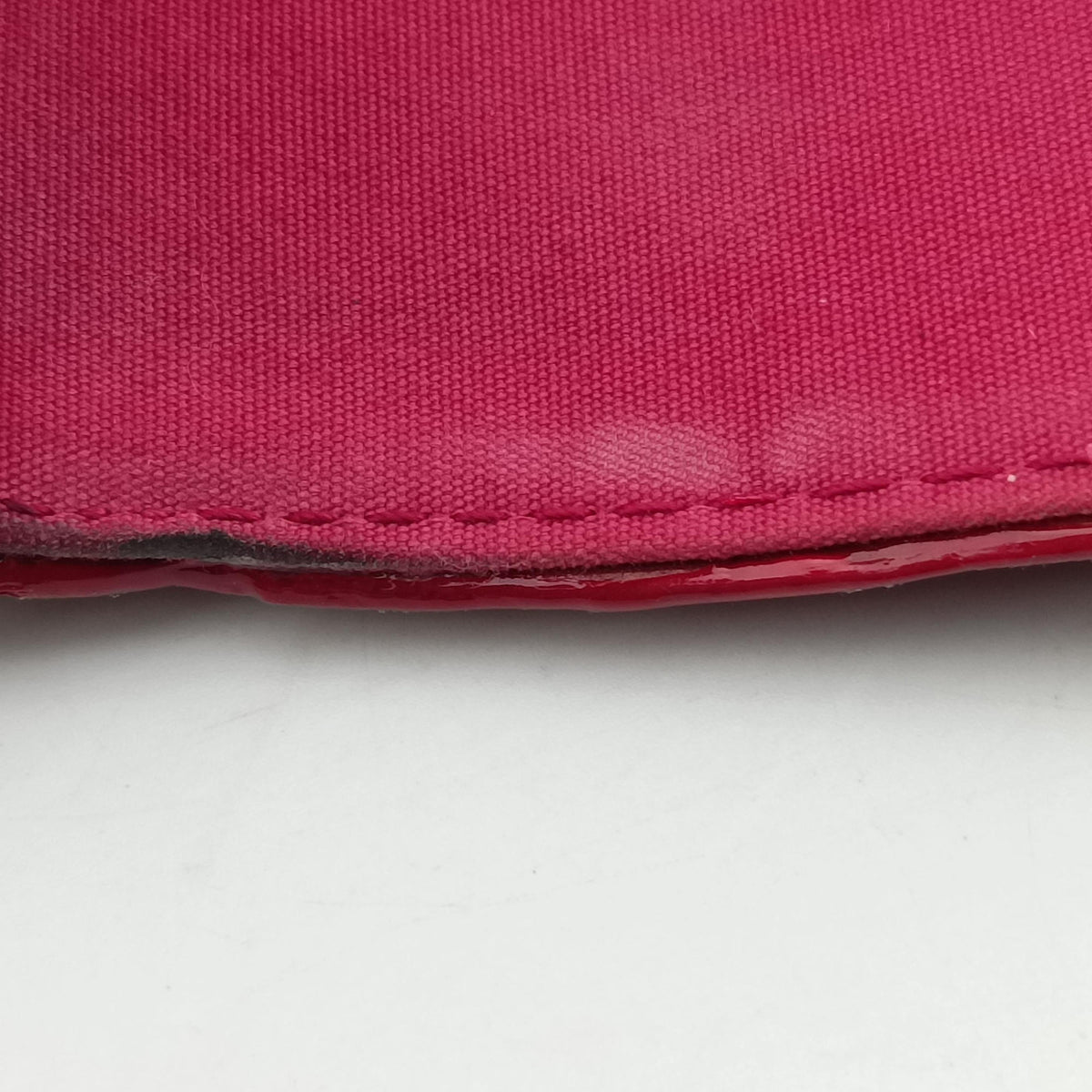 Pre-owned Louis Vuitton Clutch Ana pomme d'amour Vernis M90095 handbag | stylenewstar