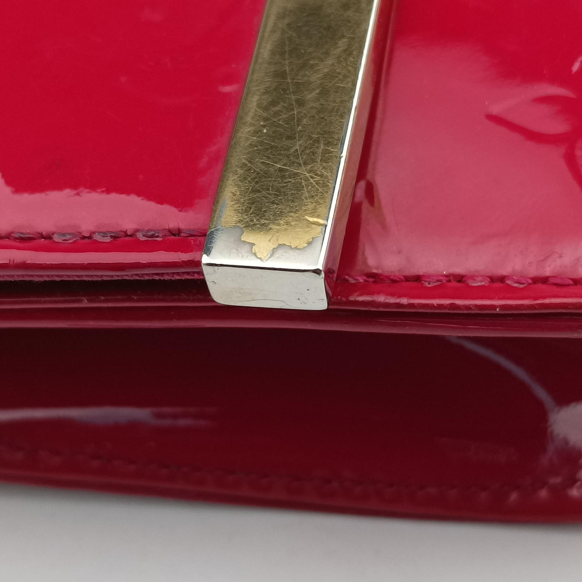 Pre-owned Louis Vuitton Clutch Ana pomme d'amour Vernis M90095 handbag | stylenewstar