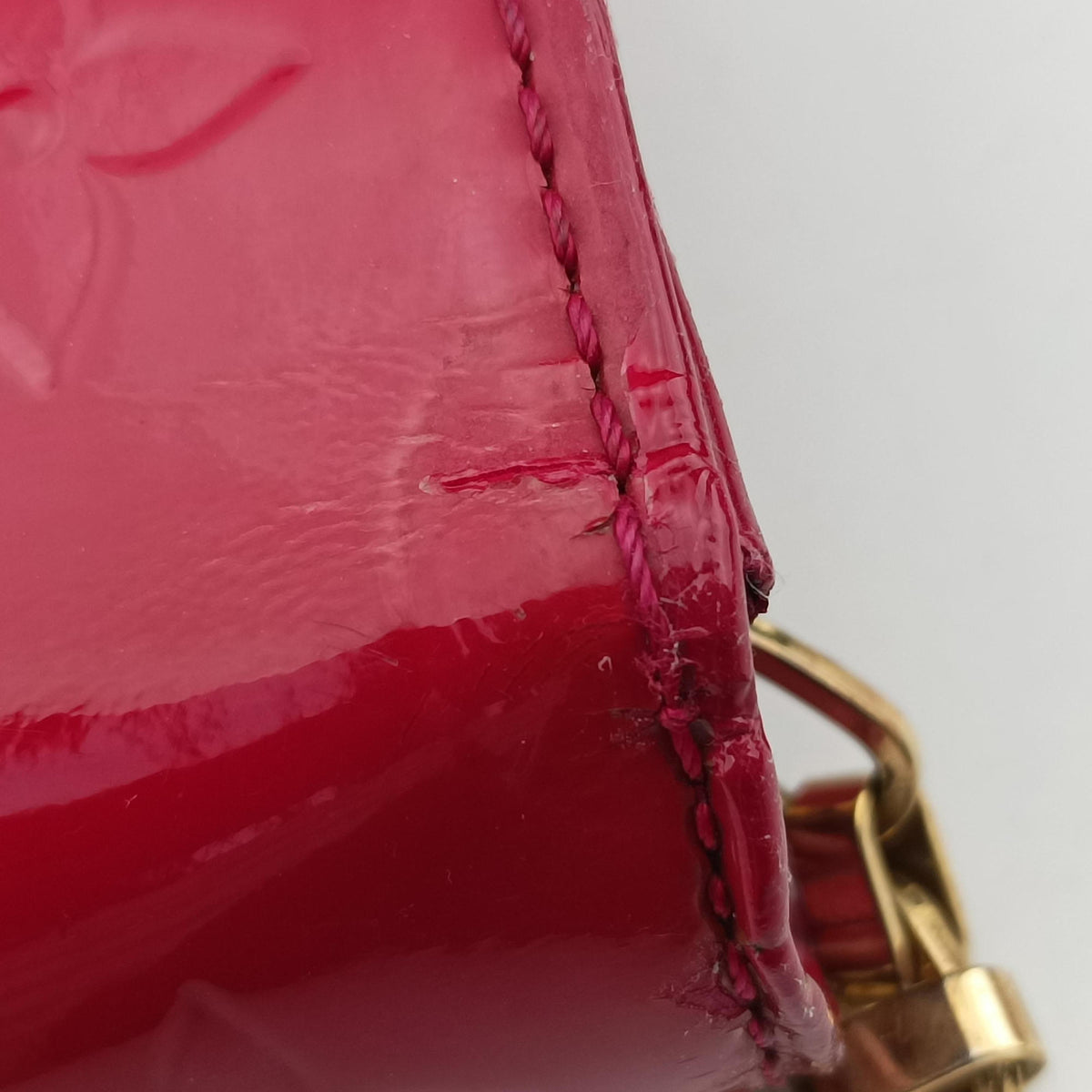 Pre-owned Louis Vuitton Clutch Ana pomme d'amour Vernis M90095 handbag | stylenewstar