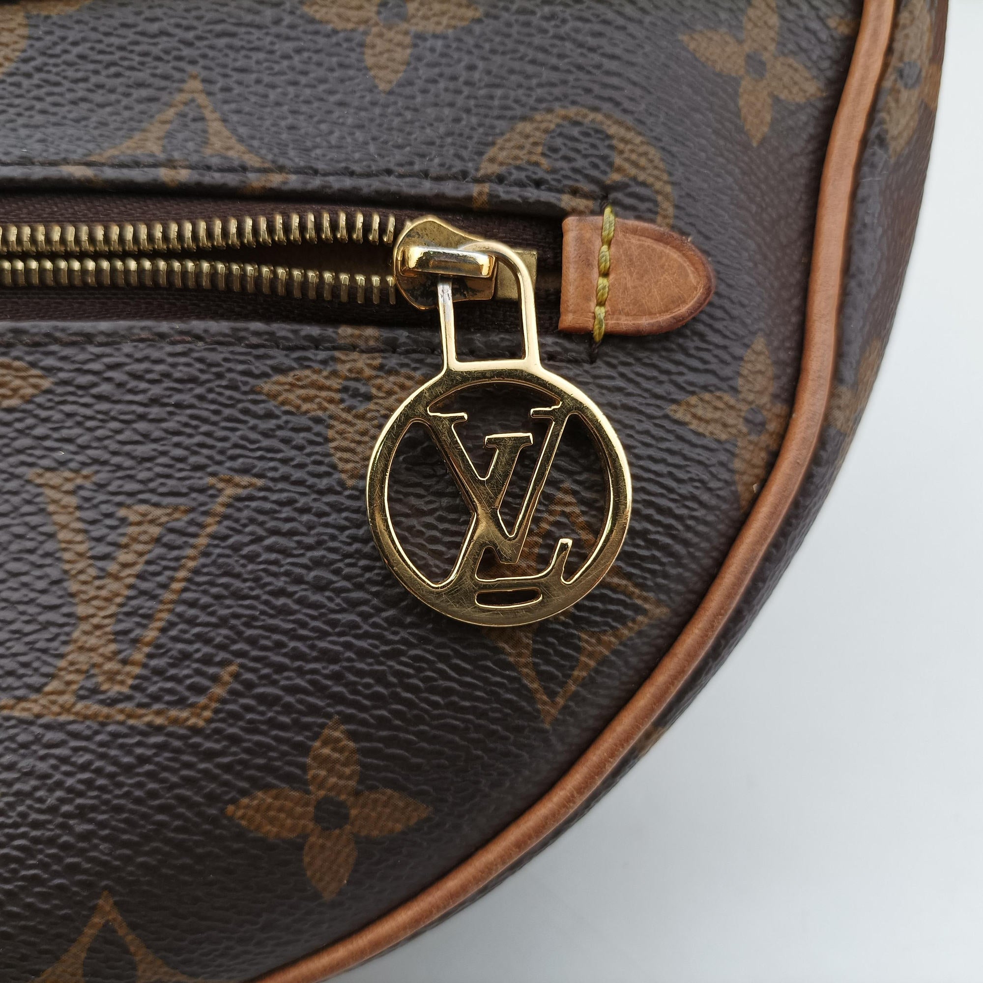 Secondhand Louis Vuitton loop Brown PVC coated canvas M81098 shoulderbag | stylenewstar