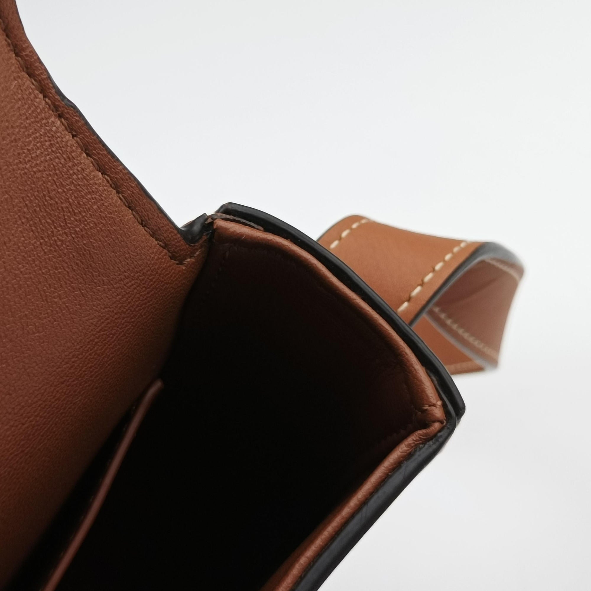 Pre-owned Celine Triomphe Maillon Brown leather  shoulderbag | stylenewstar
