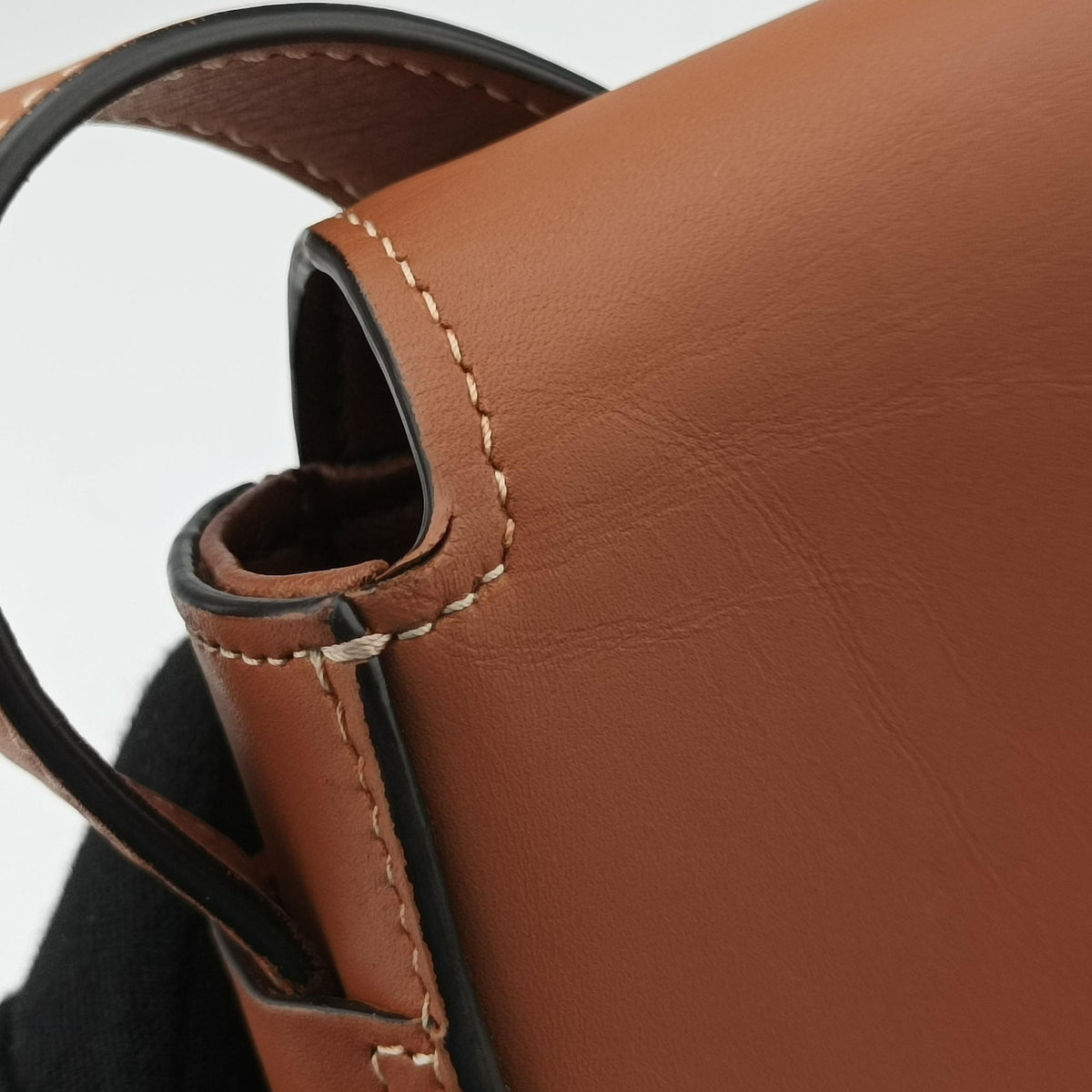 Pre-owned Celine Triomphe Maillon Brown leather  shoulderbag | stylenewstar