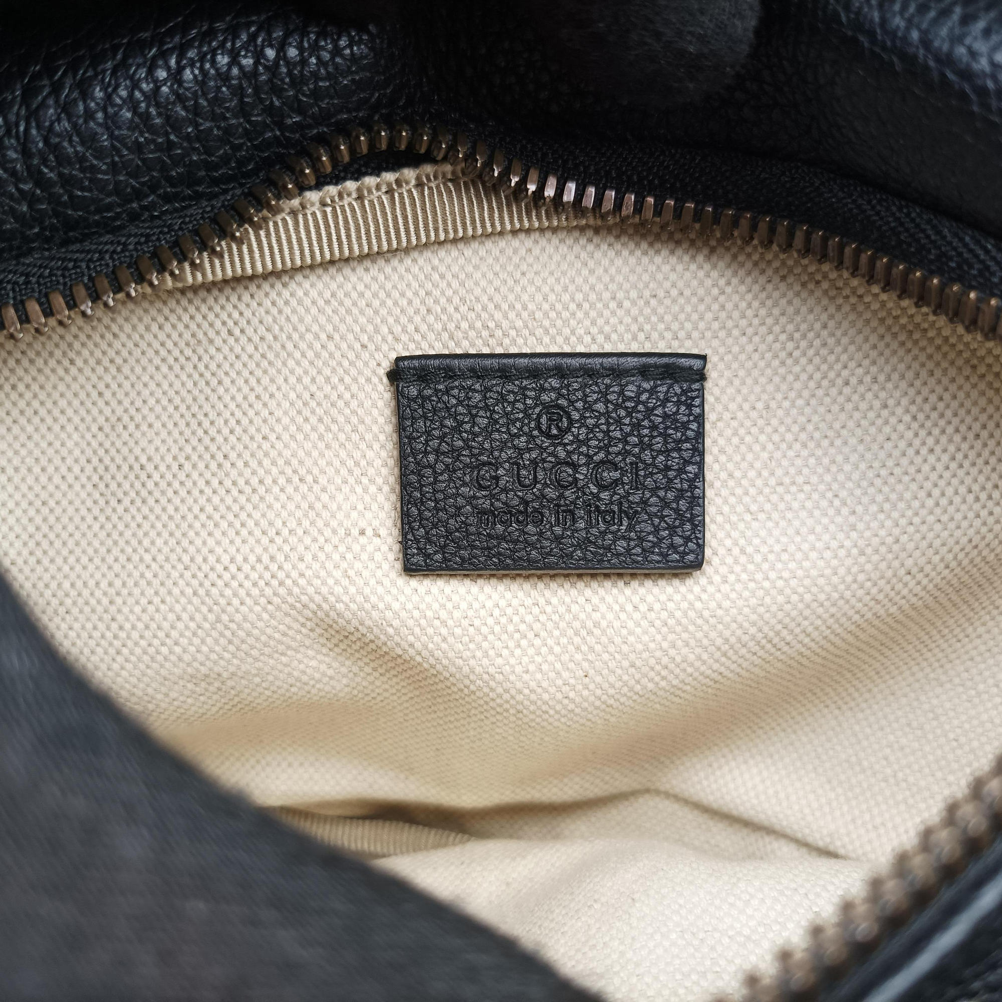 Secondhand Gucci Print Black Leather 527792 bum bag/waist bag | stylenewstar