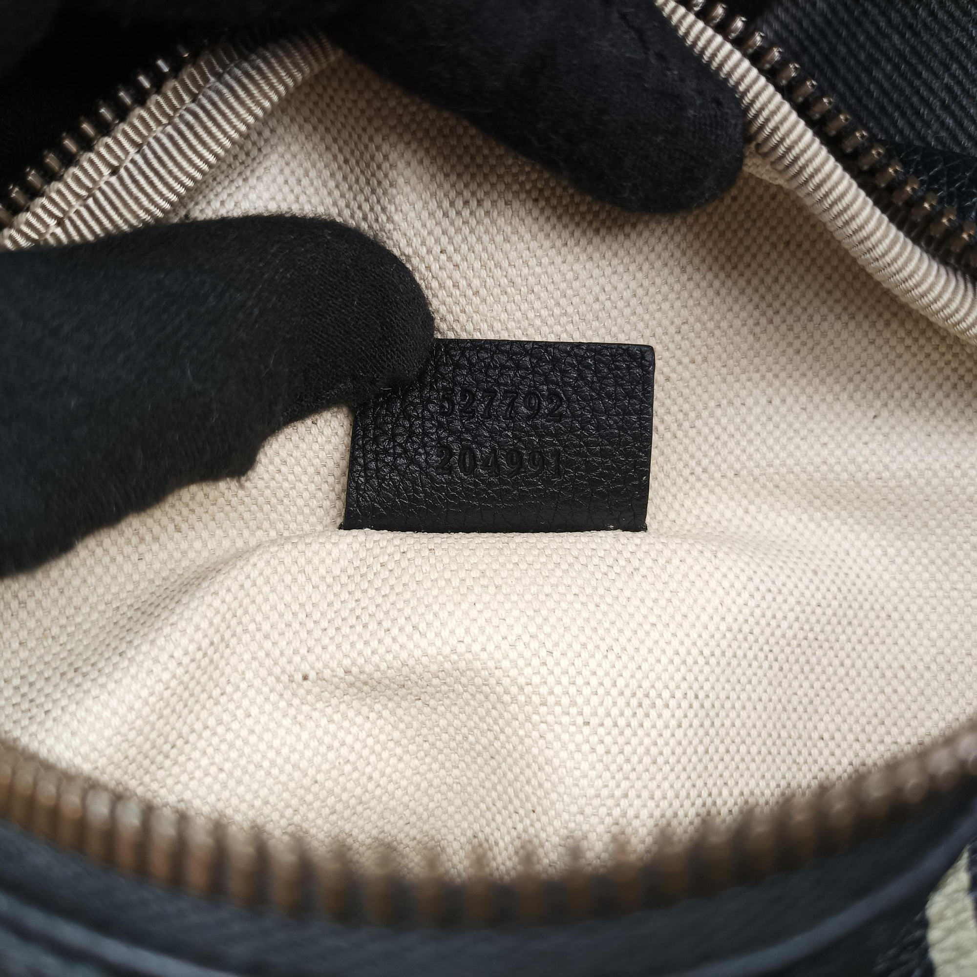 Secondhand Gucci Print Black Leather 527792 bum bag/waist bag | stylenewstar