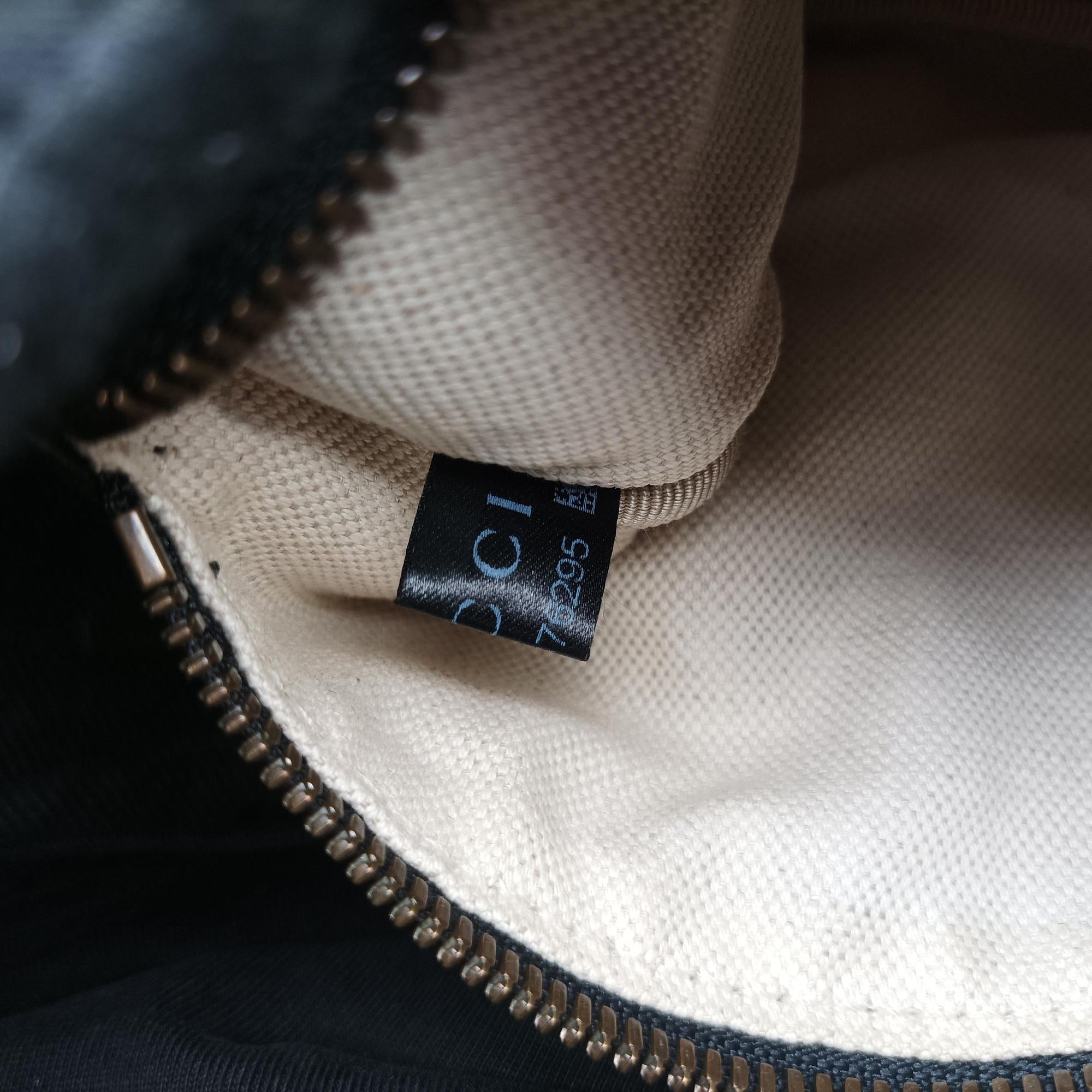 Secondhand Gucci Print Black Leather 527792 bum bag/waist bag | stylenewstar