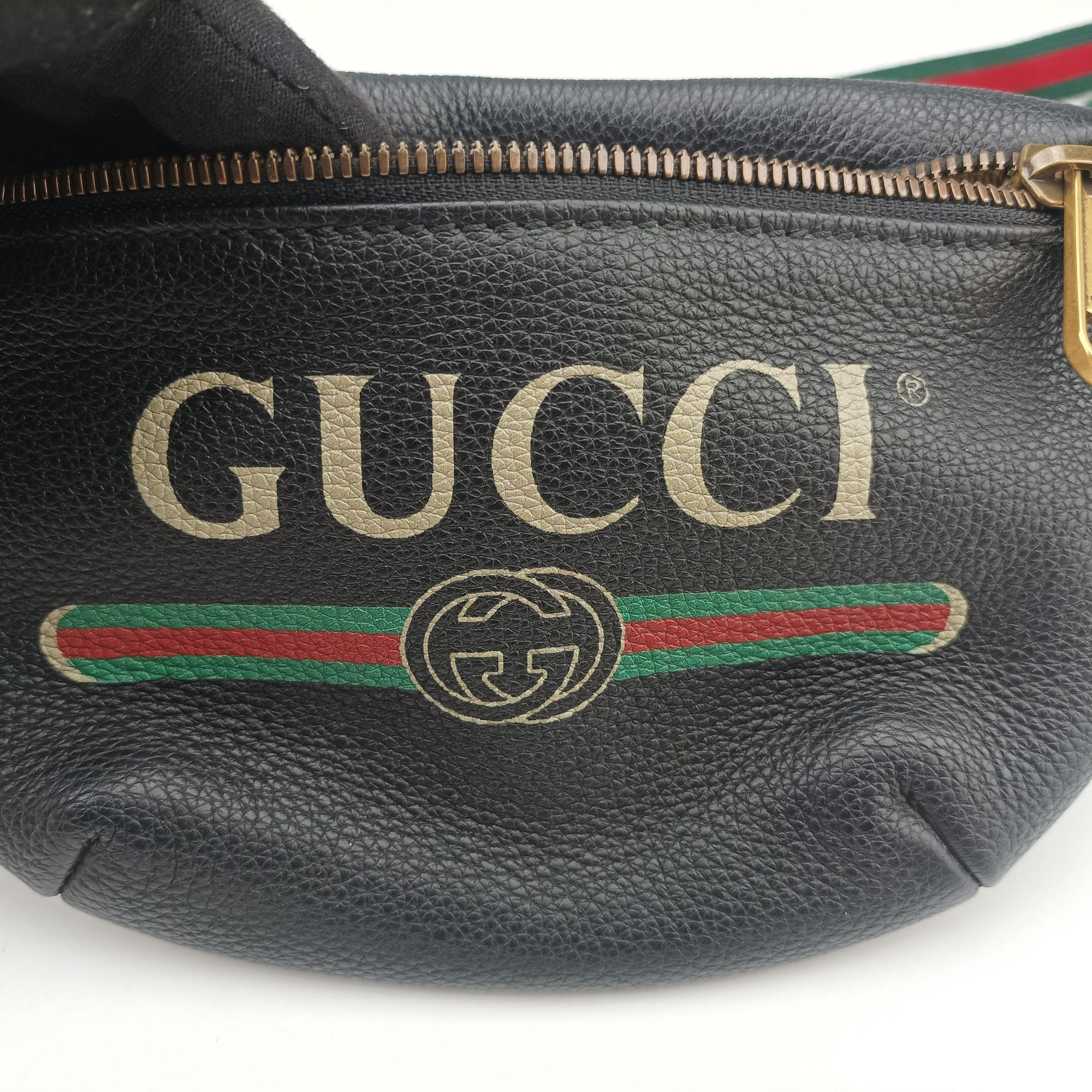 Secondhand Gucci Print Black Leather 527792 bum bag/waist bag | stylenewstar