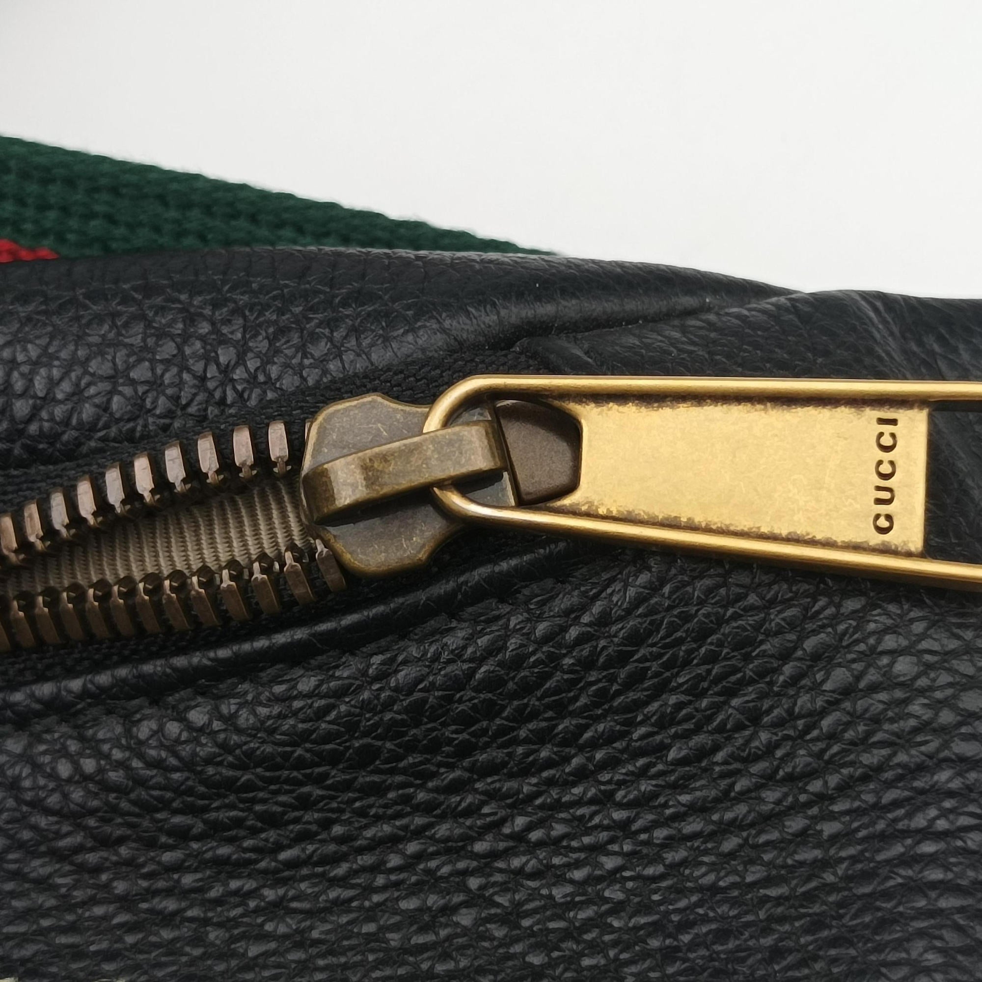 Secondhand Gucci Print Black Leather 527792 bum bag/waist bag | stylenewstar