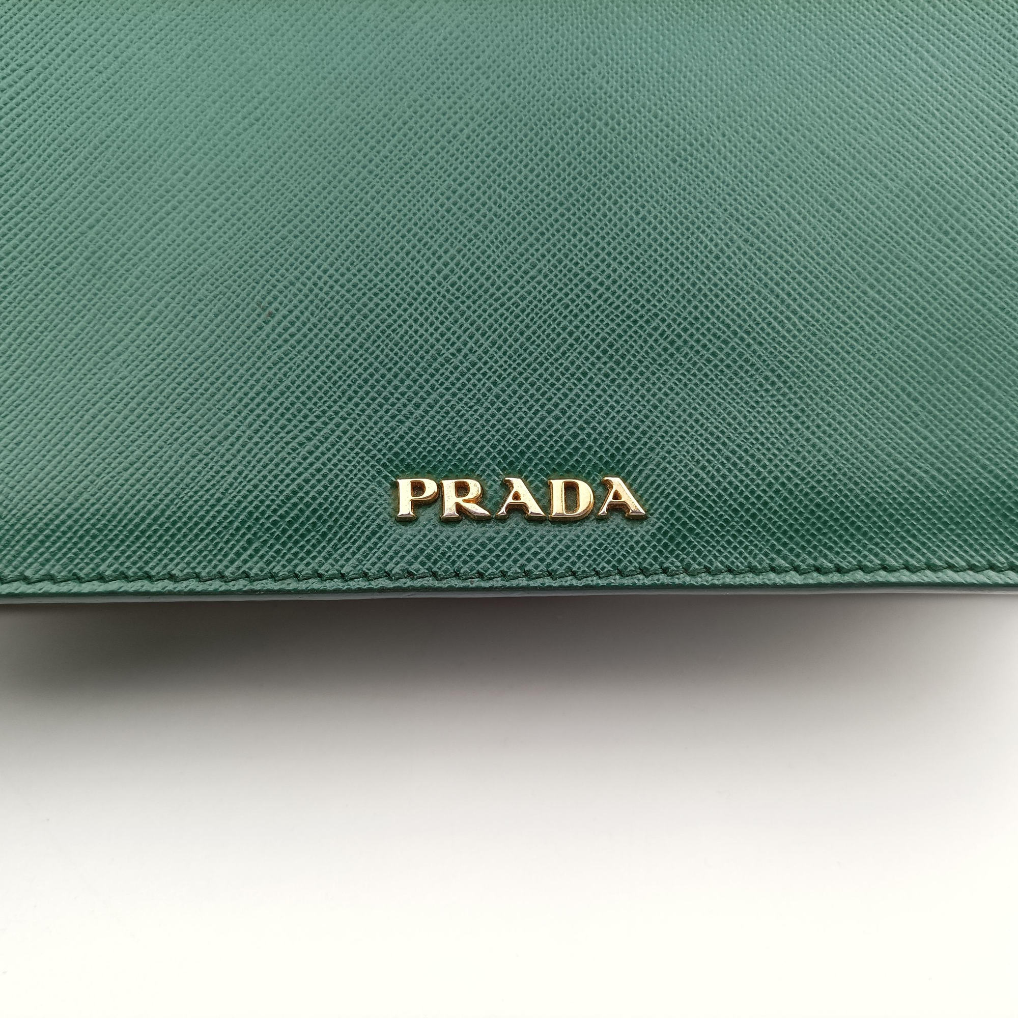 Pre-owned Prada Corole Chain Green Saffiano Leather  shoulderbag | stylenewstar