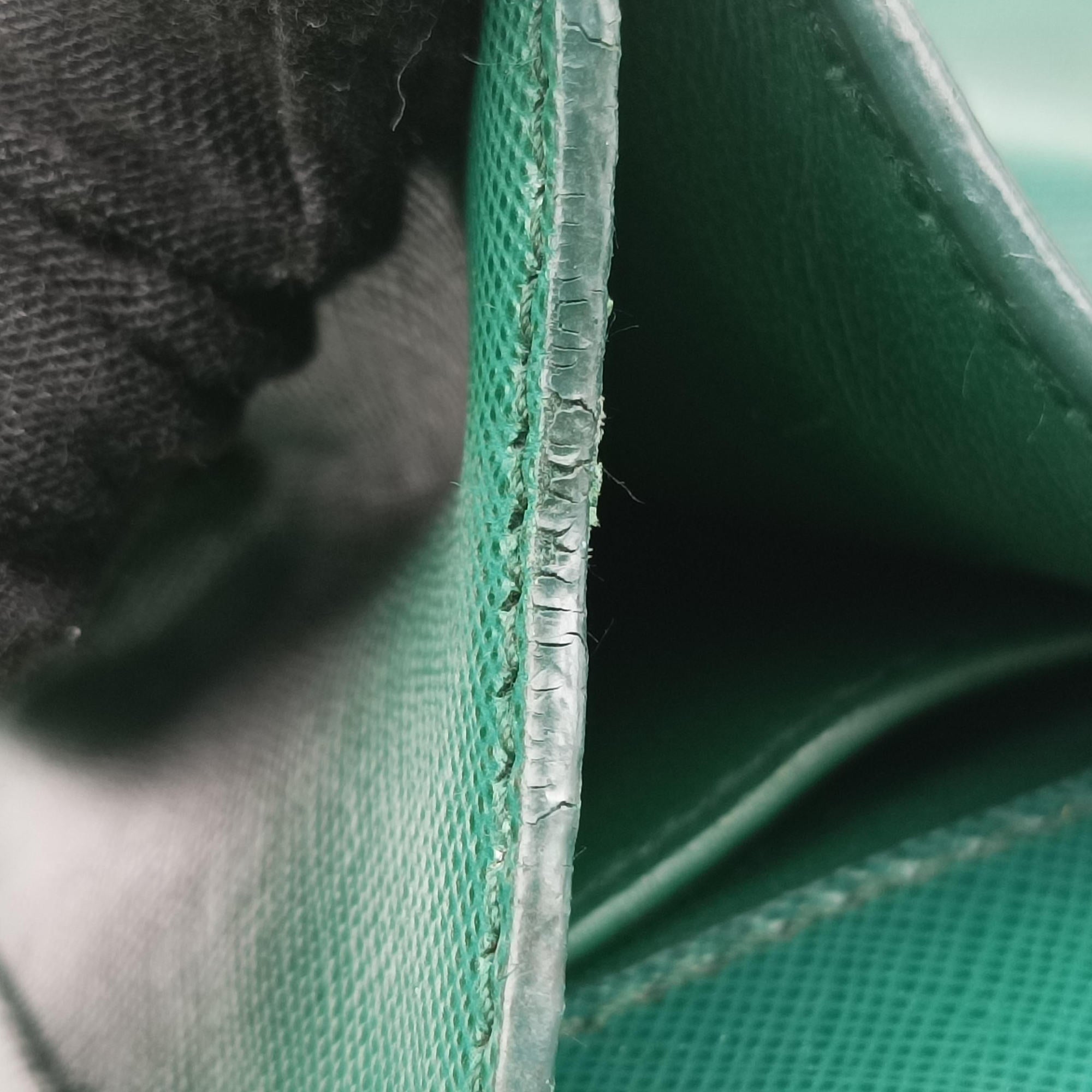 Pre-owned Prada Corole Chain Green Saffiano Leather  shoulderbag | stylenewstar