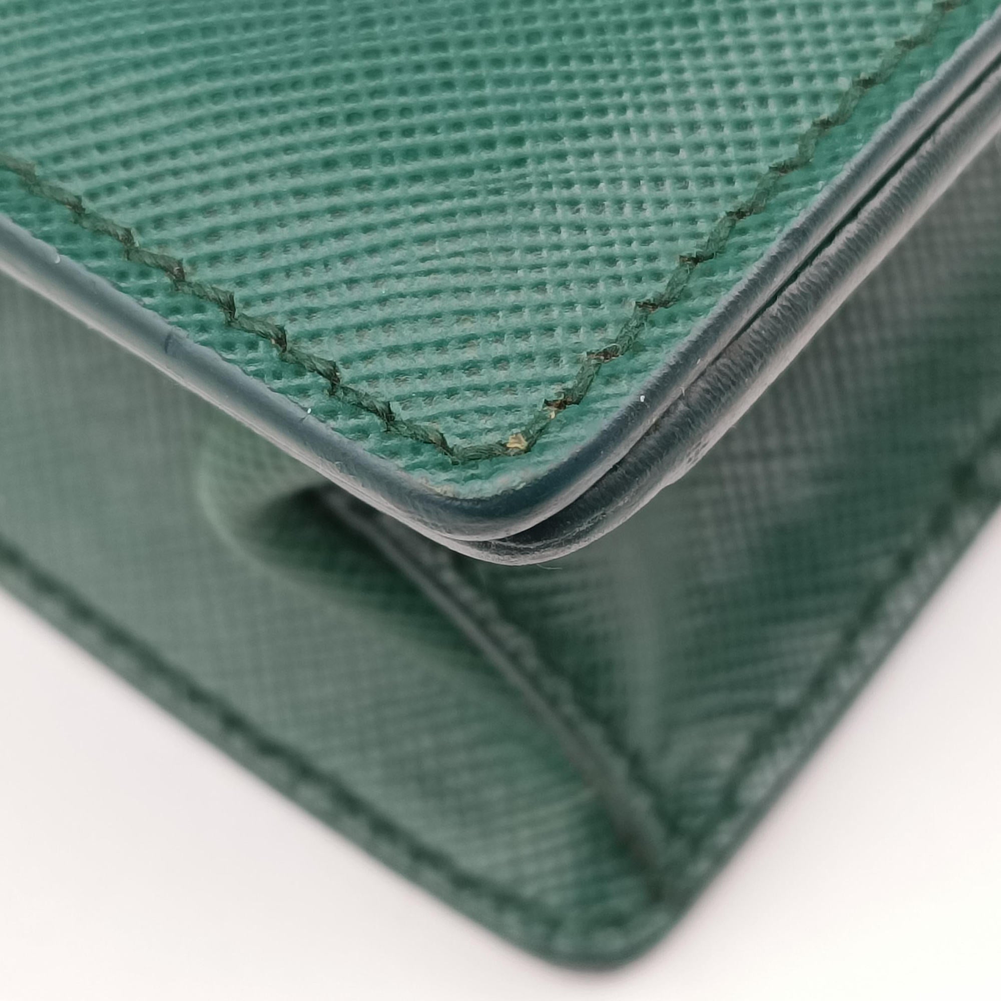 Pre-owned Prada Corole Chain Green Saffiano Leather  shoulderbag | stylenewstar
