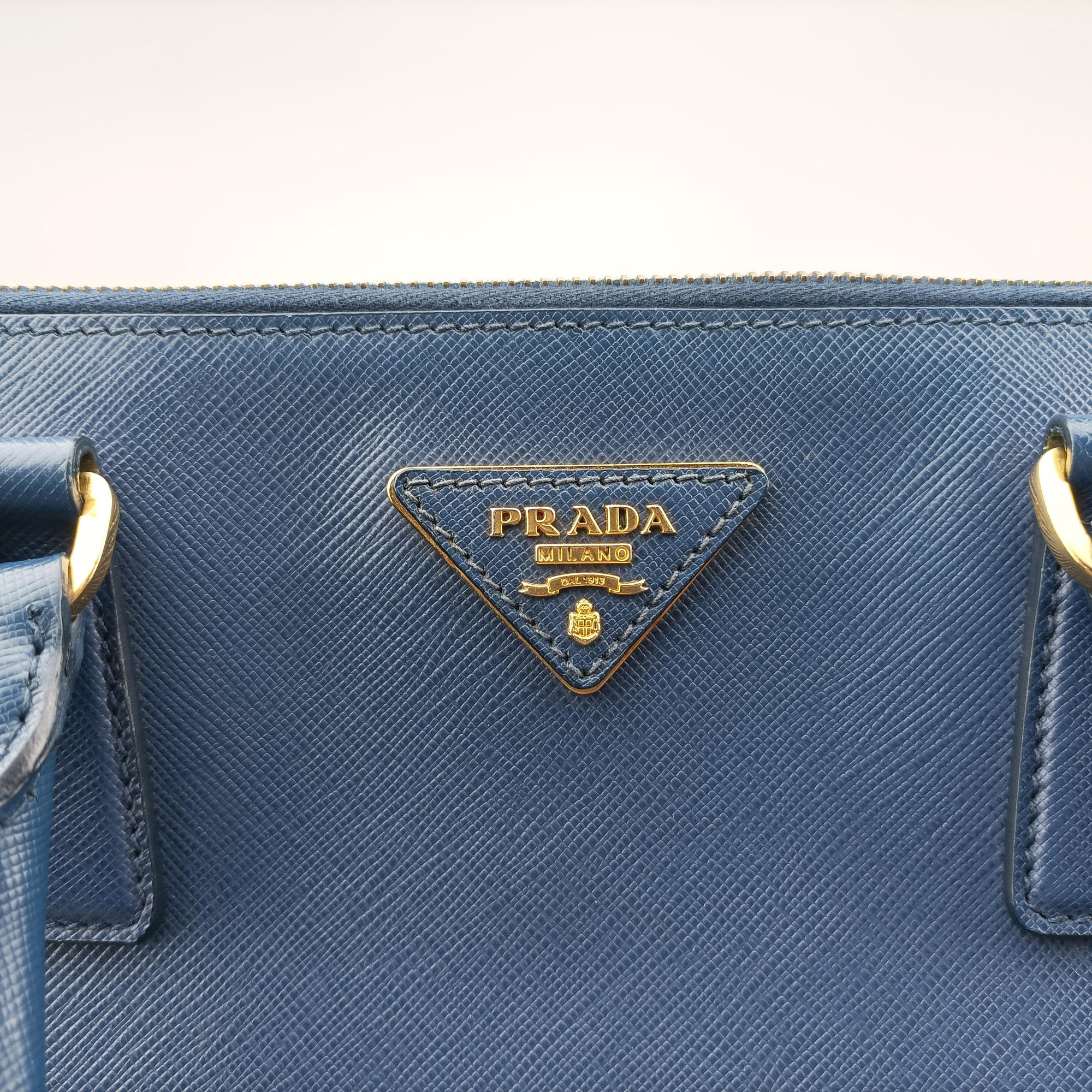 Pre-owned Prada Galleria Blue SAFFIANO Leather BN1786 shoulderbag | stylenewstar