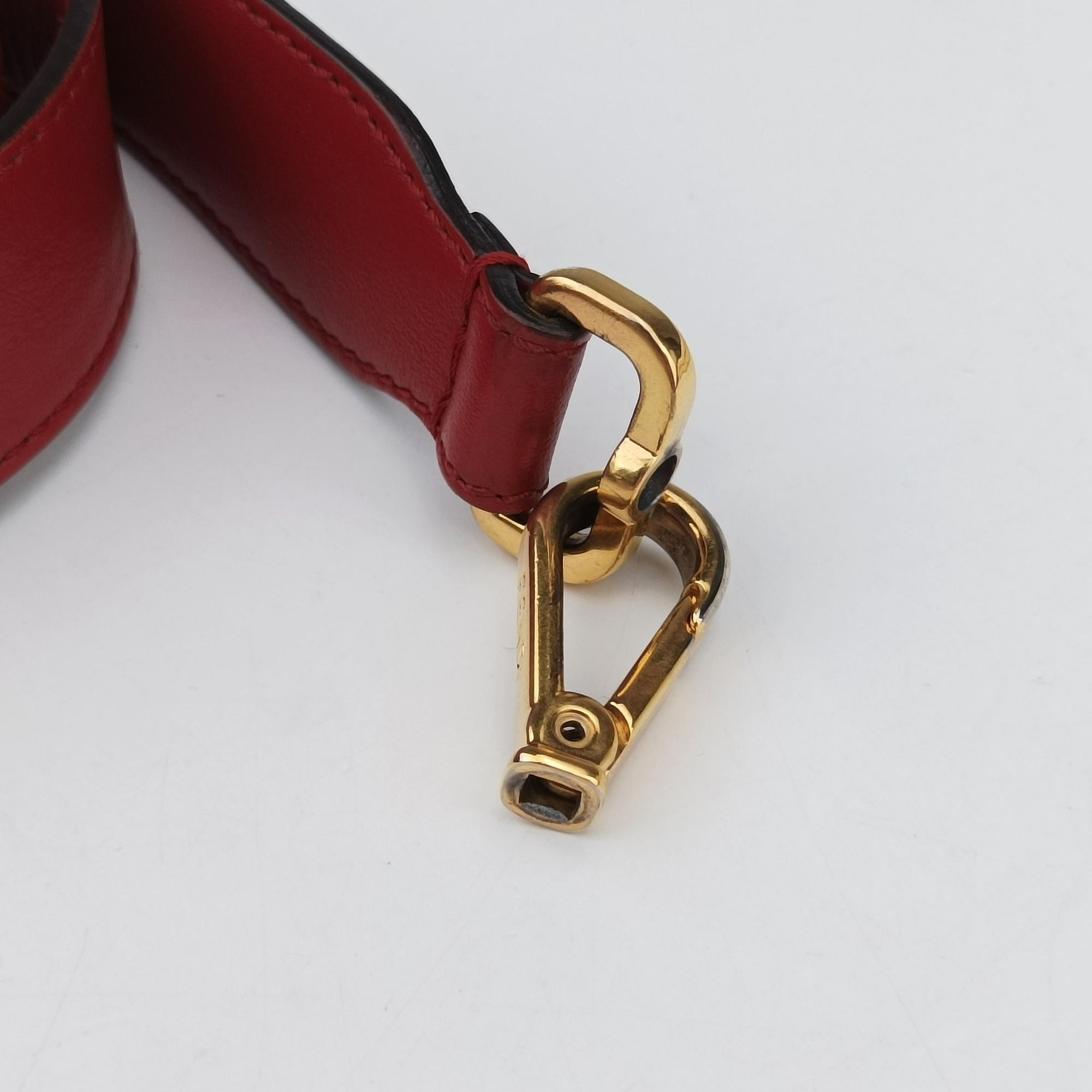 Pre-owned Fendi Mon Treso Red Leather 8BT298 shoulderbag | stylenewstar