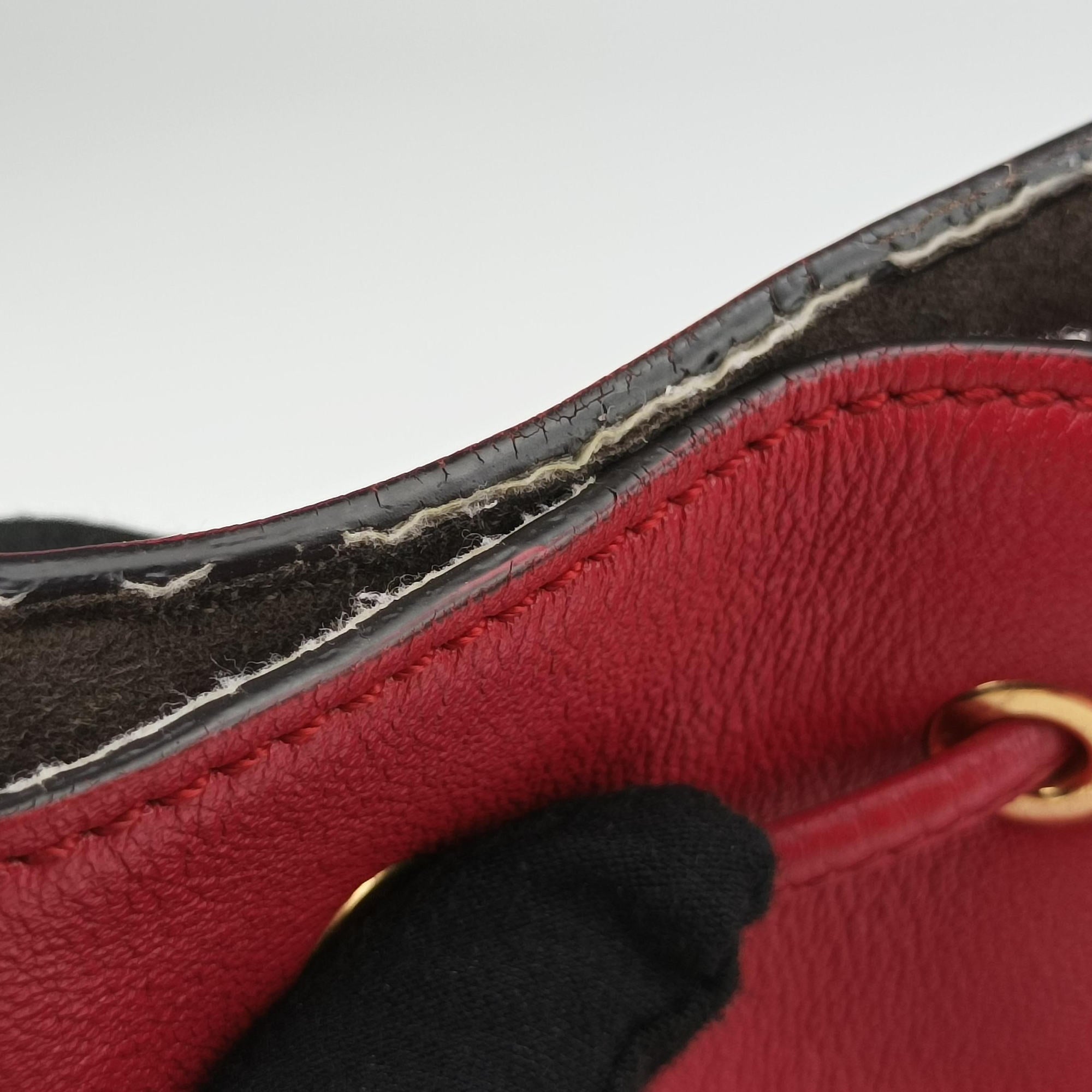 Pre-owned Fendi Mon Treso Red Leather 8BT298 shoulderbag | stylenewstar