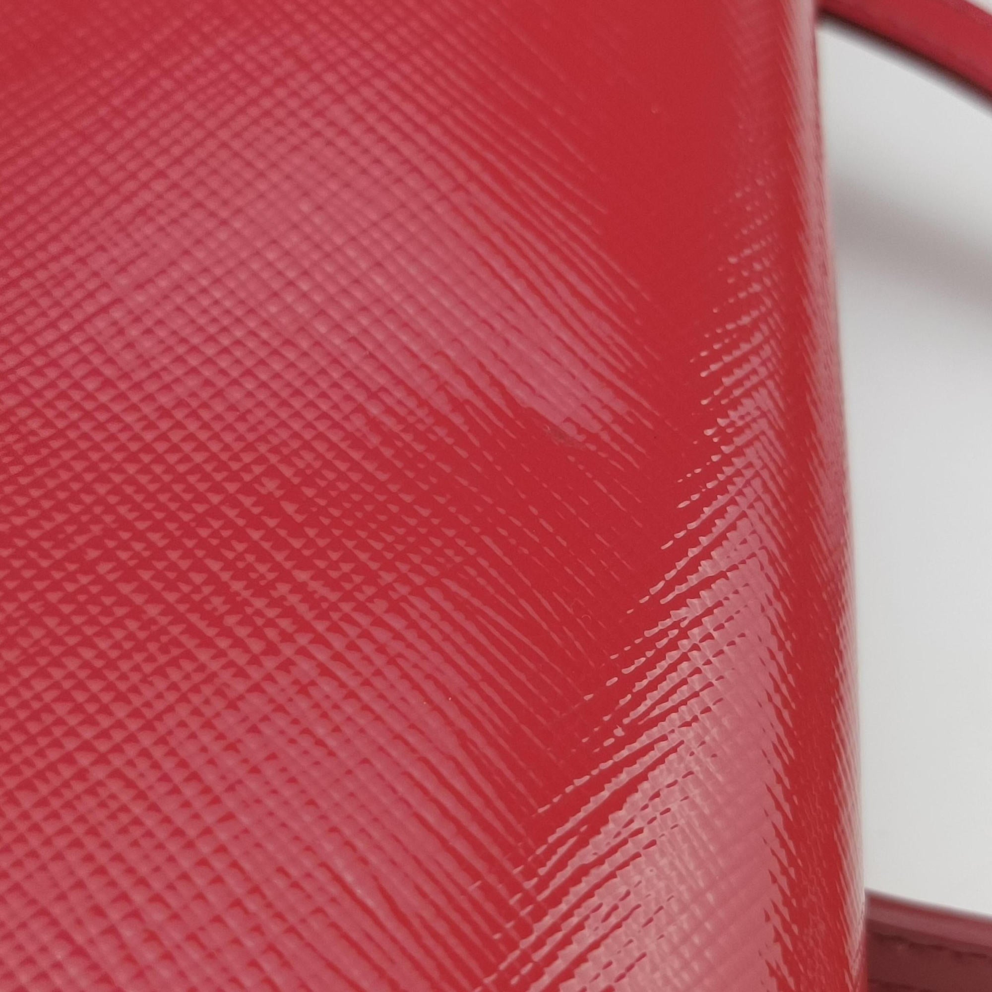 Pre-owned Prada Sling Bandoliera Red Patent SAFFIANO Leather　  shoulderbag | stylenewstar