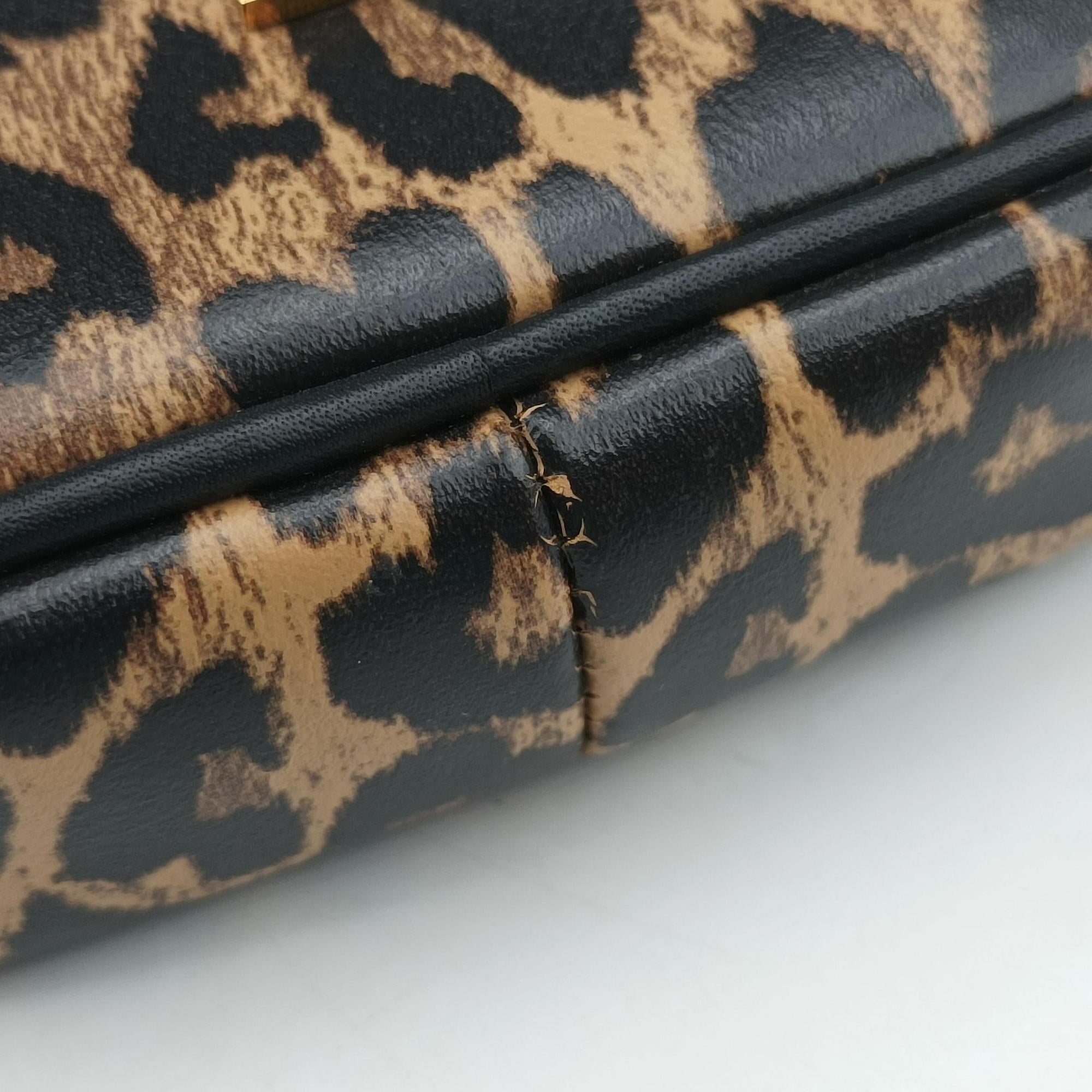 Pre-owned Yves Saint Laurent Baby Lou Leopard Print Heart Black×Brown Leather 650170 shoulderbag | stylenewstar