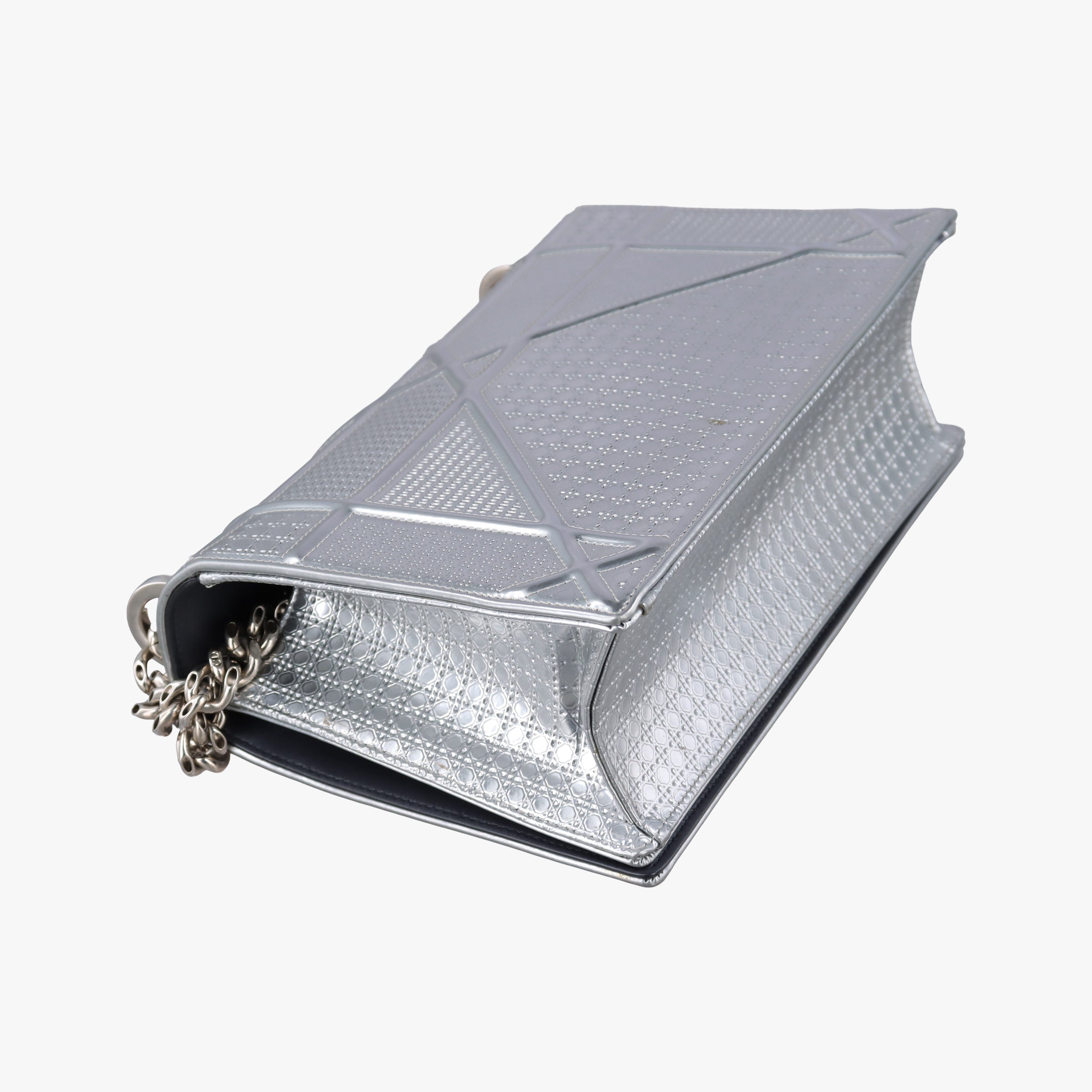Pre-owned Christian Dior Diorama Silver Leather  shoulderbag | stylenewstar