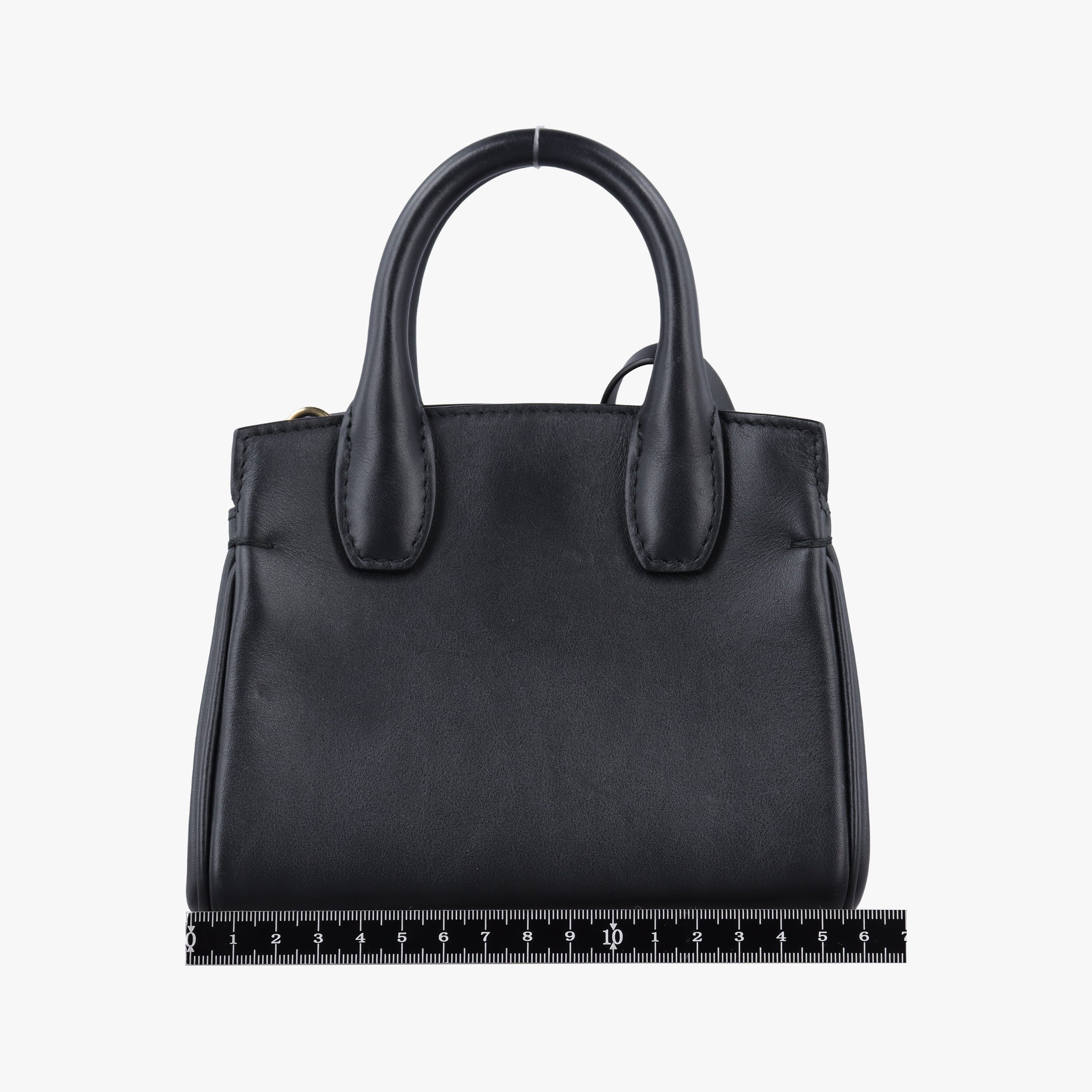 Pre-owned Ferragamo Studio Black Leather  shoulderbag | stylenewstar