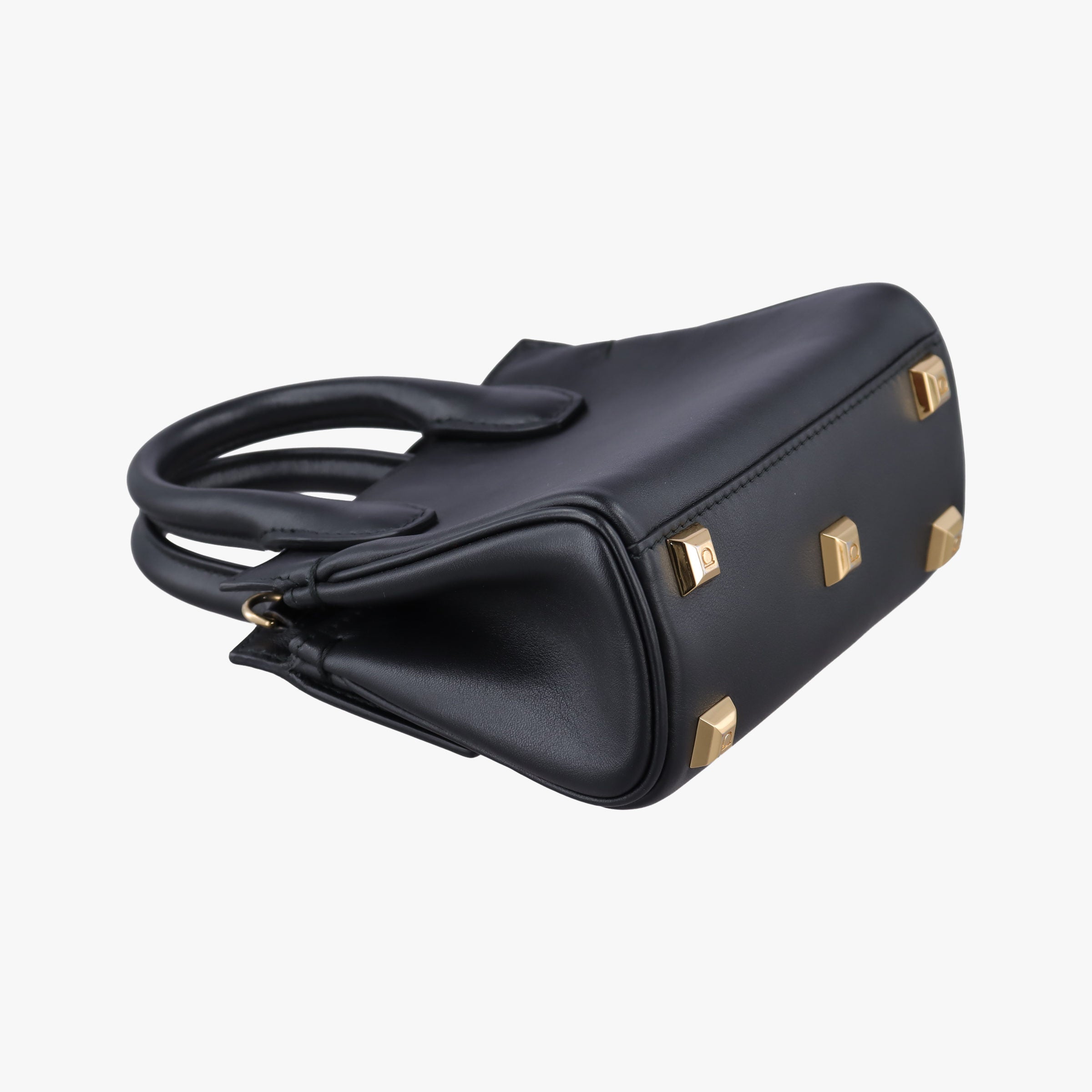 Pre-owned Ferragamo Studio Black Leather  shoulderbag | stylenewstar