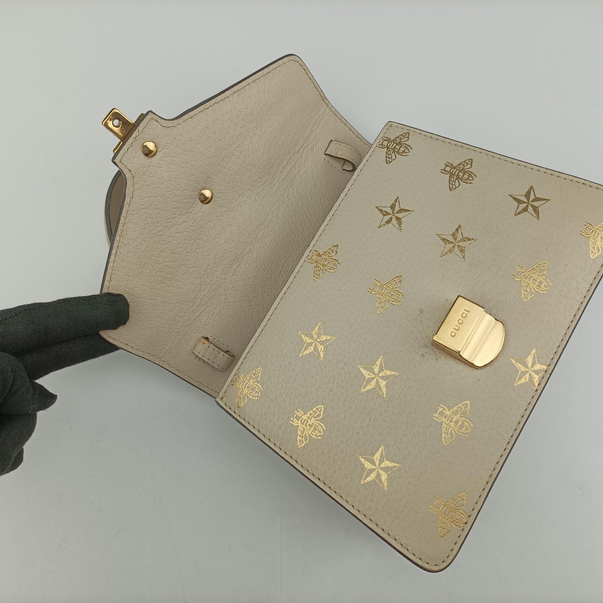 Secondhand Gucci Sylvie White Leather 470270 shoulderbag | stylenewstar