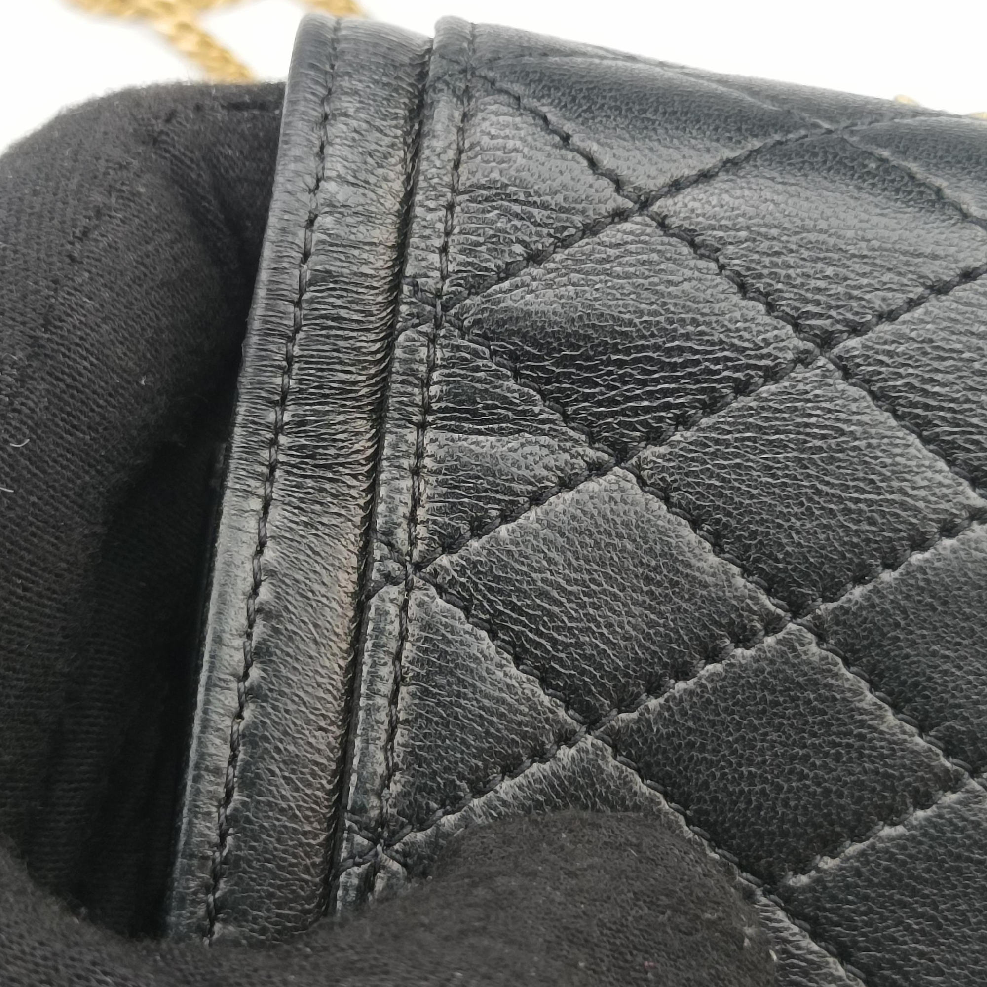 Pre-owned Yves Saint Laurent Gaby Micro Black Leather 685612 shoulderbag | stylenewstar