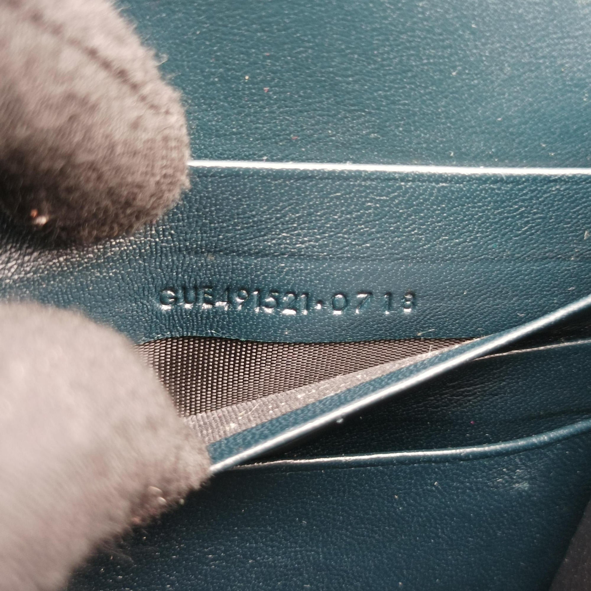 Secondhand Yves Saint Laurent KATE Green velour 491521 shoulderbag | stylenewstar