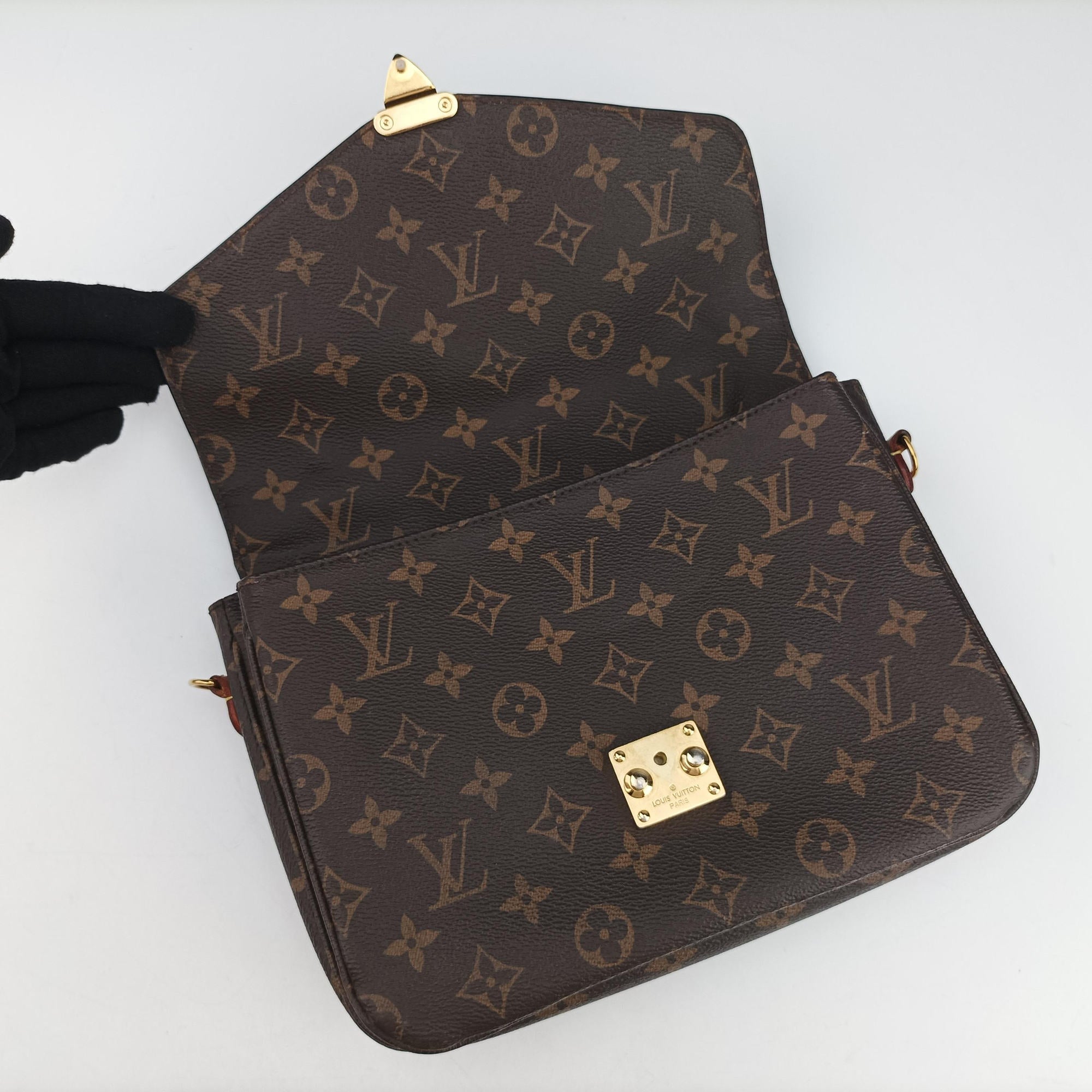 Pre-owned Louis Vuitton Pochette Metis MM Brown Monogram Canvas M44875 shoulderbag | stylenewstar