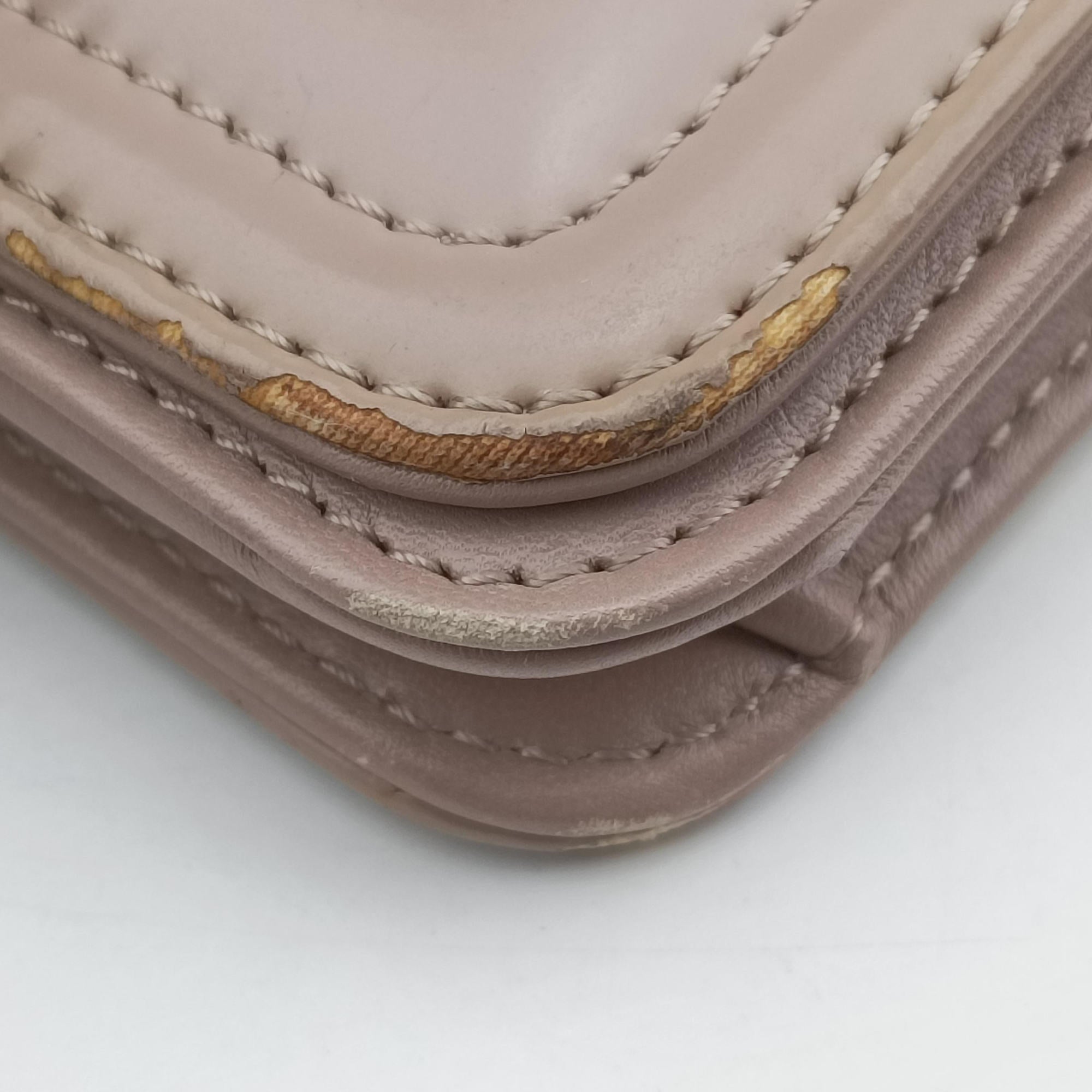 Pre-owned Chanel Lipstick Beige Enamel A66936 shoulderbag | stylenewstar
