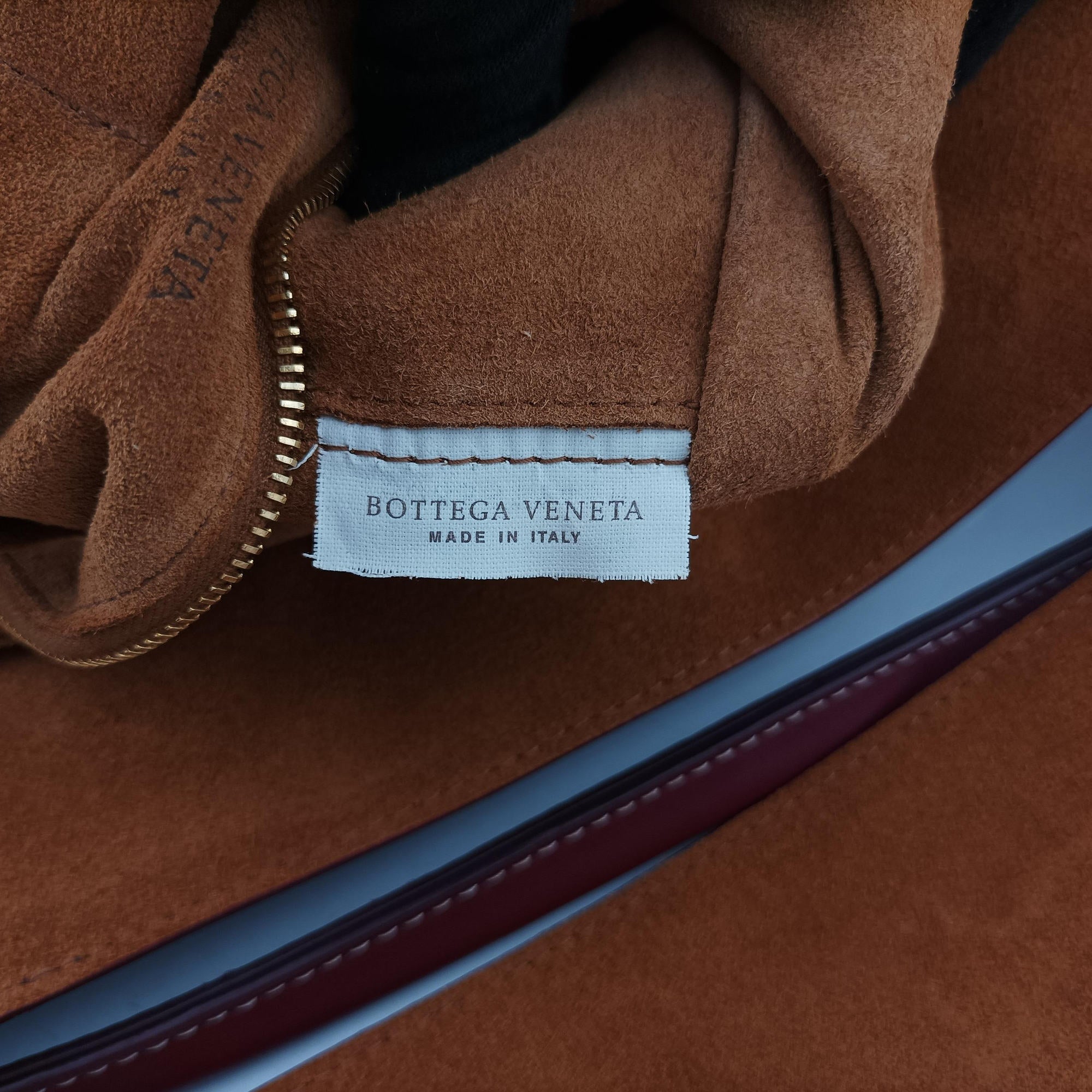 Secondhand Bottega Veneta Arco Burgundy Leather  shoulderbag | stylenewstar
