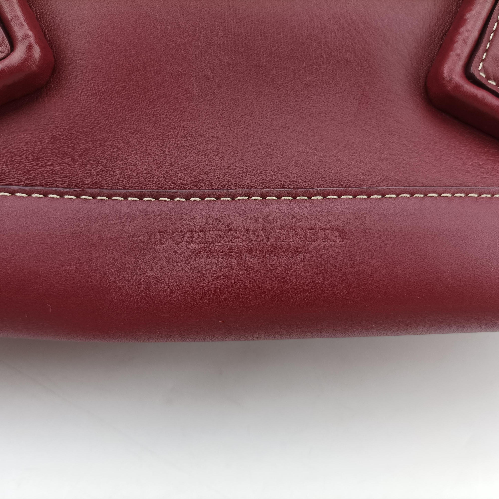 Secondhand Bottega Veneta Arco Burgundy Leather  shoulderbag | stylenewstar