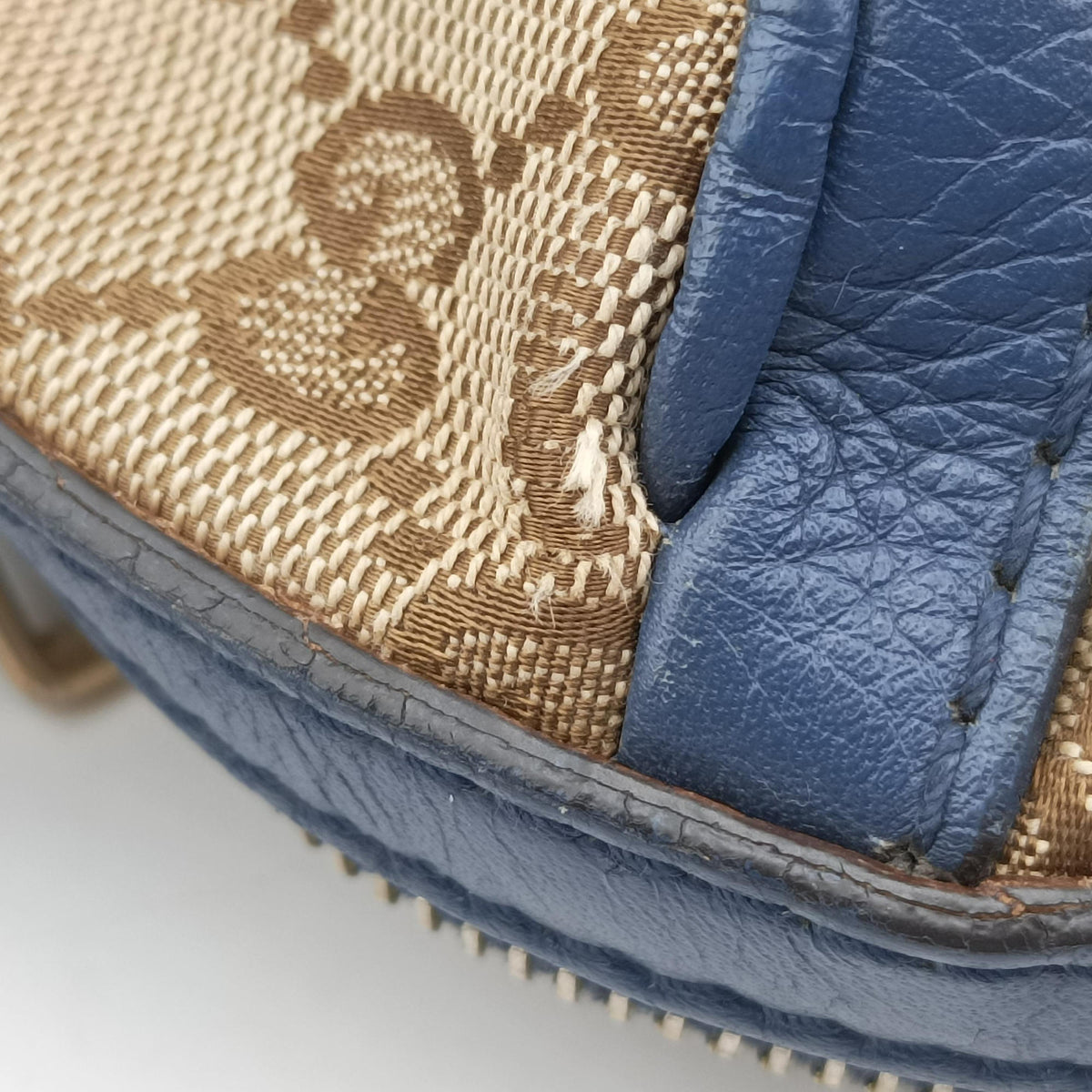 Pre-owned Gucci Sherry Line beigex blue xmulti canvas×leather 269876 shoulderbag | stylenewstar