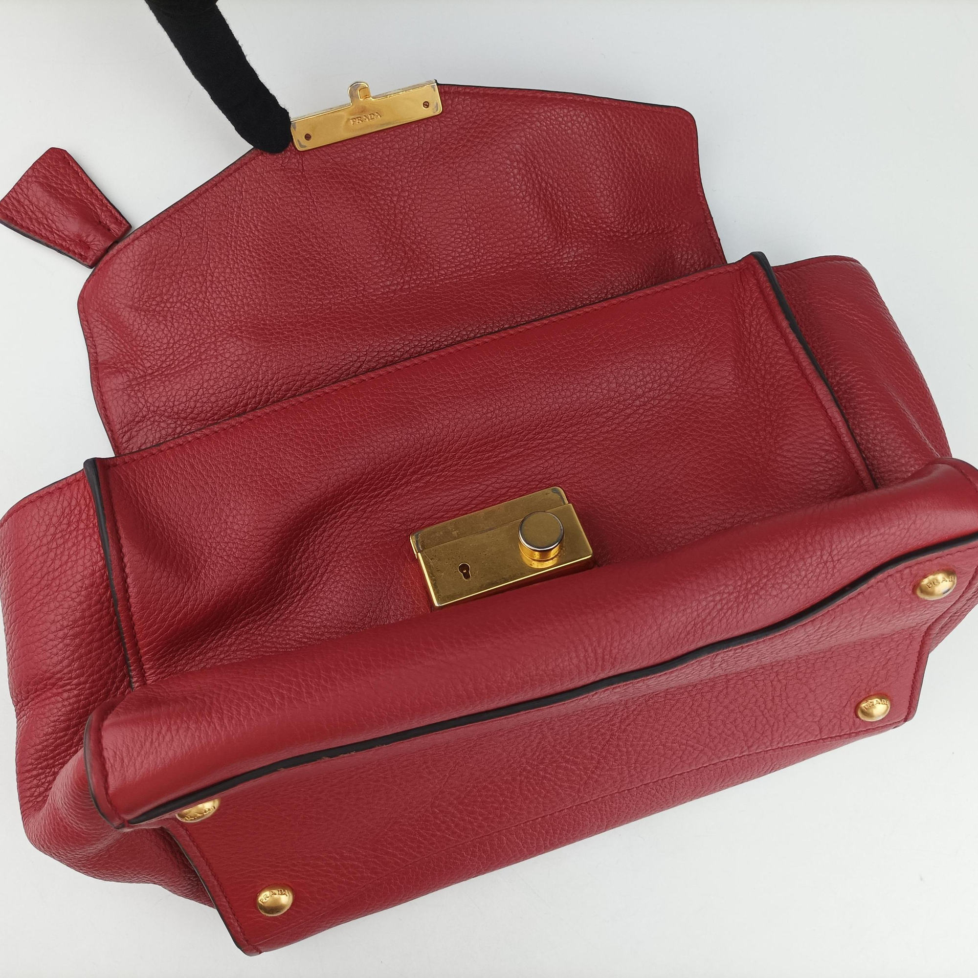 Pre-owned Prada Vitello Daino Sound Flap Top Handle Red Leather BR5034 shoulderbag | stylenewstar