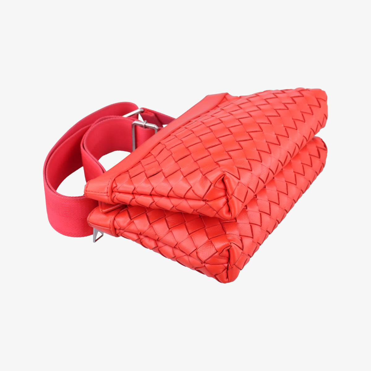 Pre-owned Bottega Veneta Intrecciato Red lambskin  shoulderbag | stylenewstar