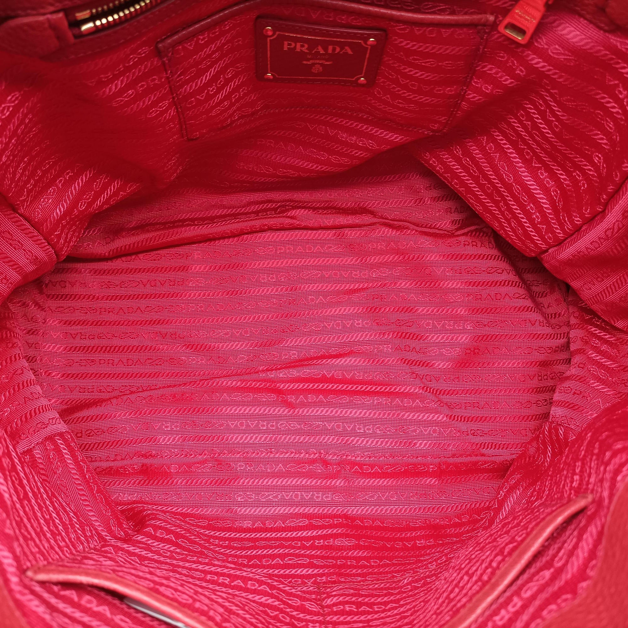 Pre-owned Prada Vitello Daino Top Handle Red Leather BN2420 handbag | stylenewstar