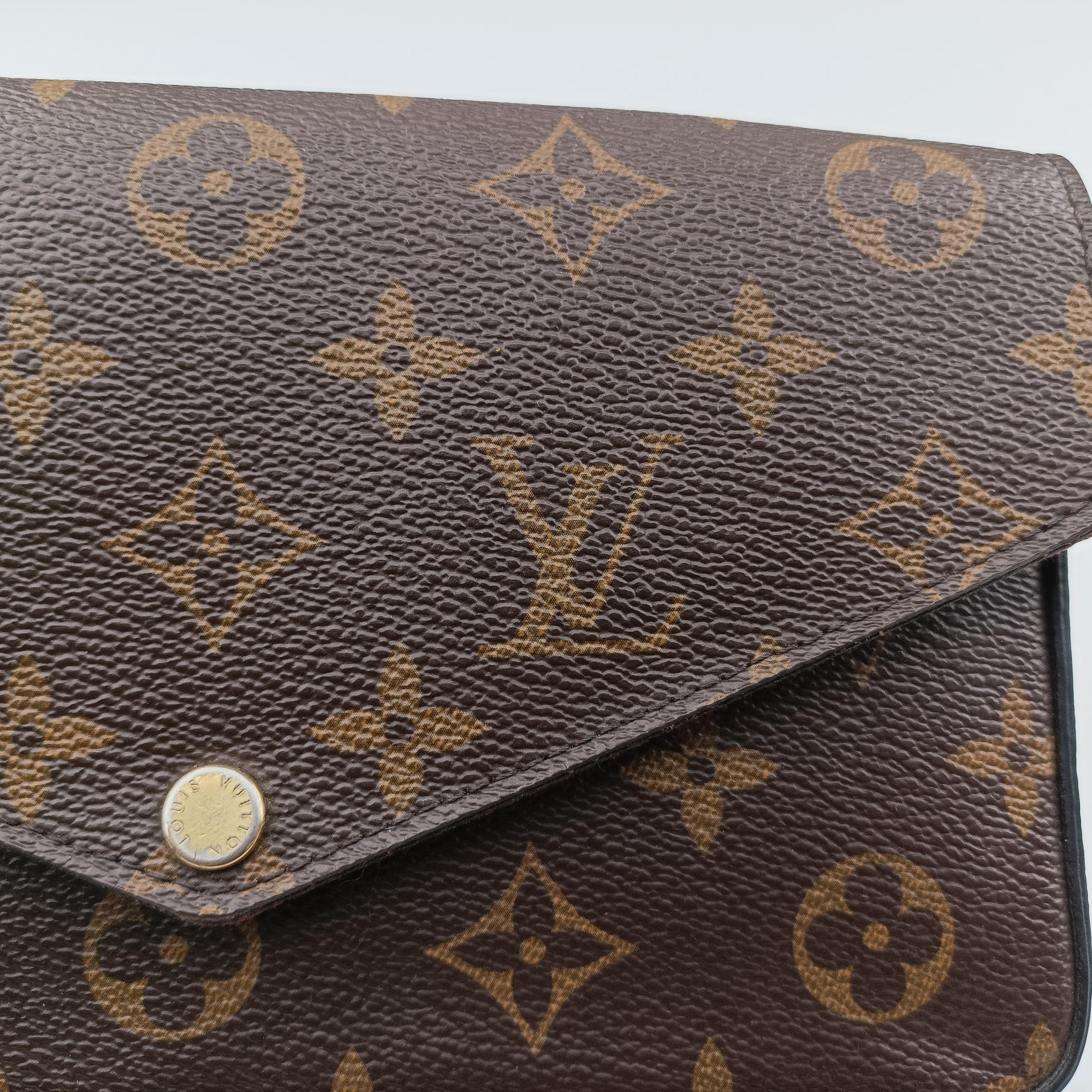 Vintage Louis Vuitton Pochette Felicie Brown Monogram Canvas M61276 shoulderbag | stylenewstar
