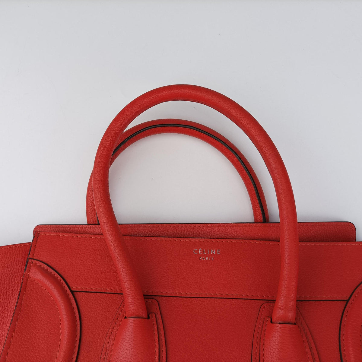 Pre-owned Celine Luggage Mini Shopper Red Leather  shoulderbag | stylenewstar