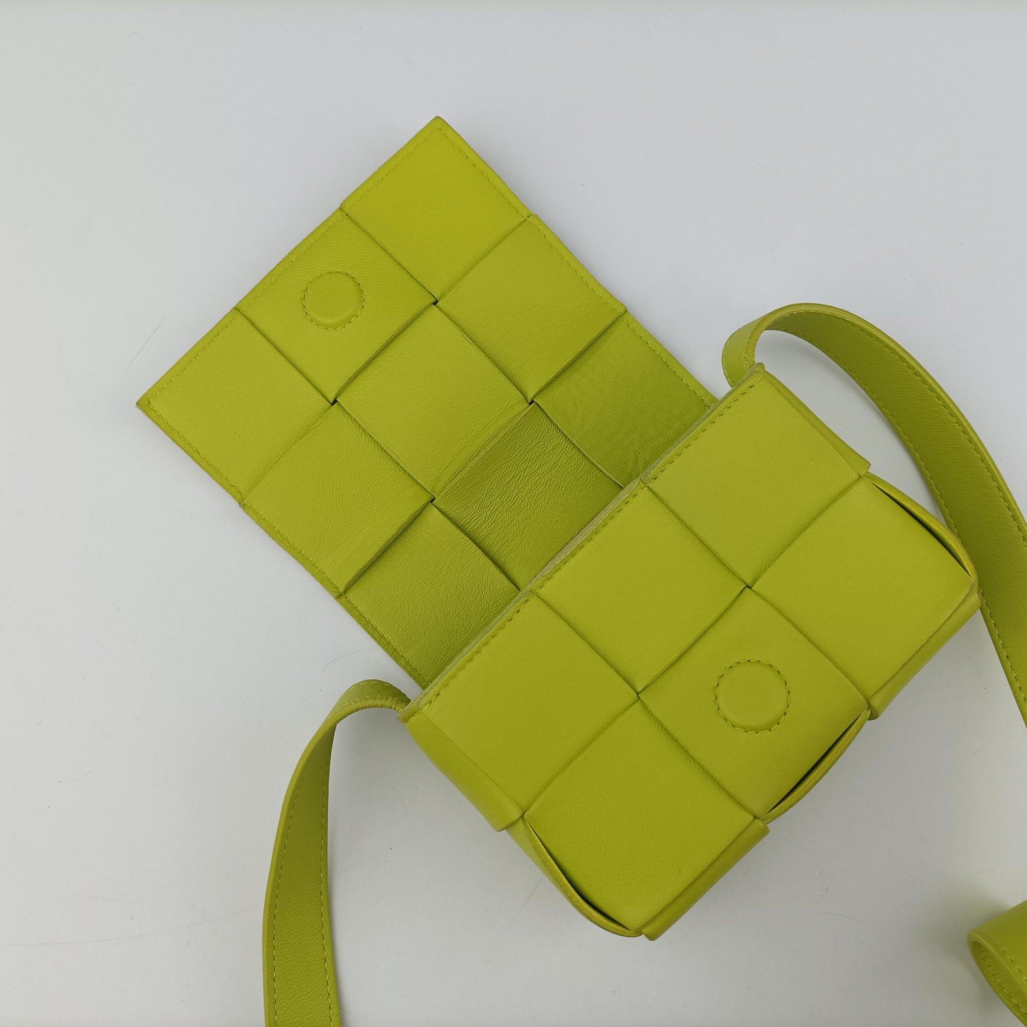 Vintage Bottega Veneta cassette Green lambskin  shoulderbag | stylenewstar